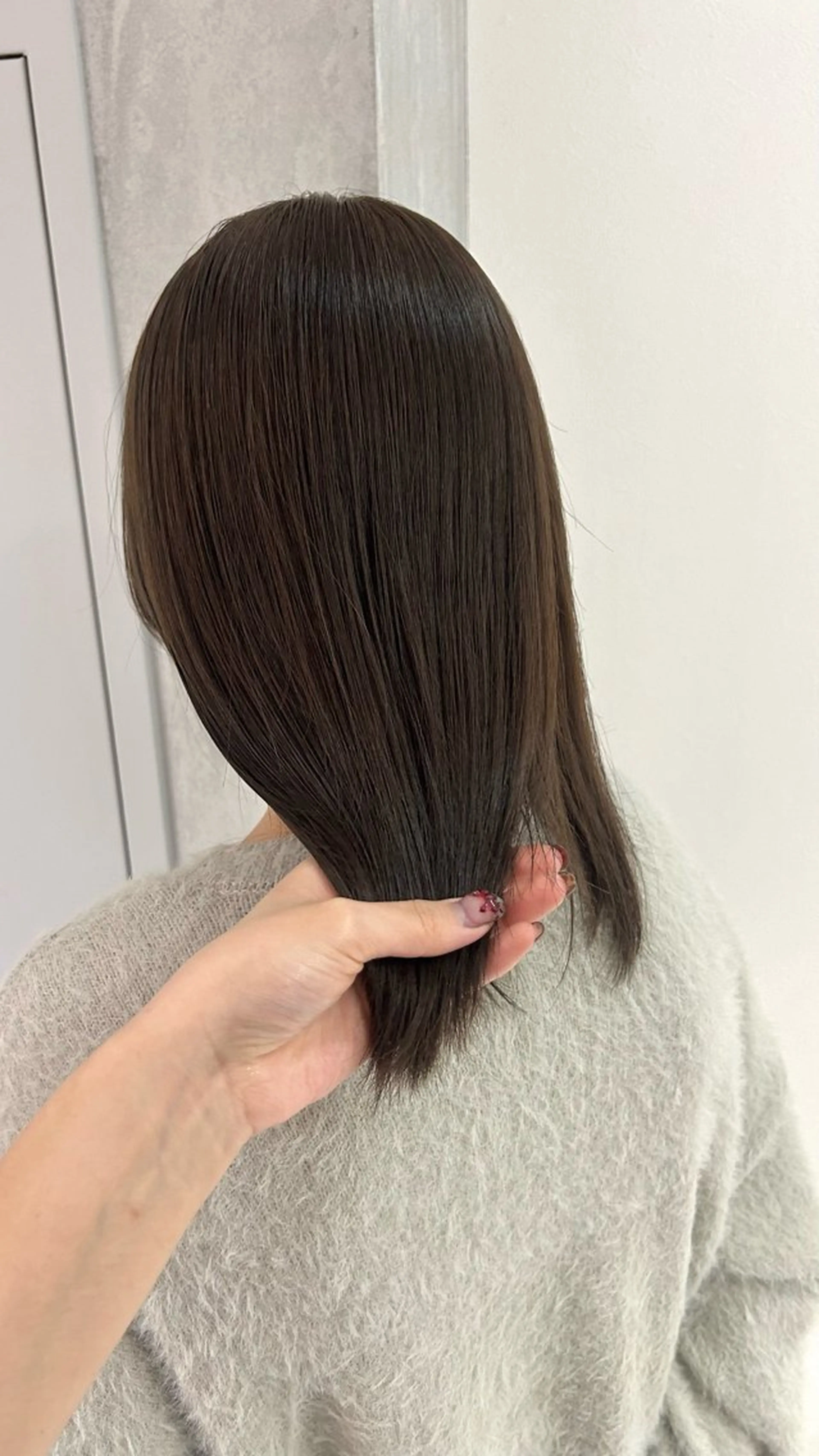 【透明感たっぷり🫧】ダブルカラー(前髪顔周り、毛先のメンテナンスカット付)の写真