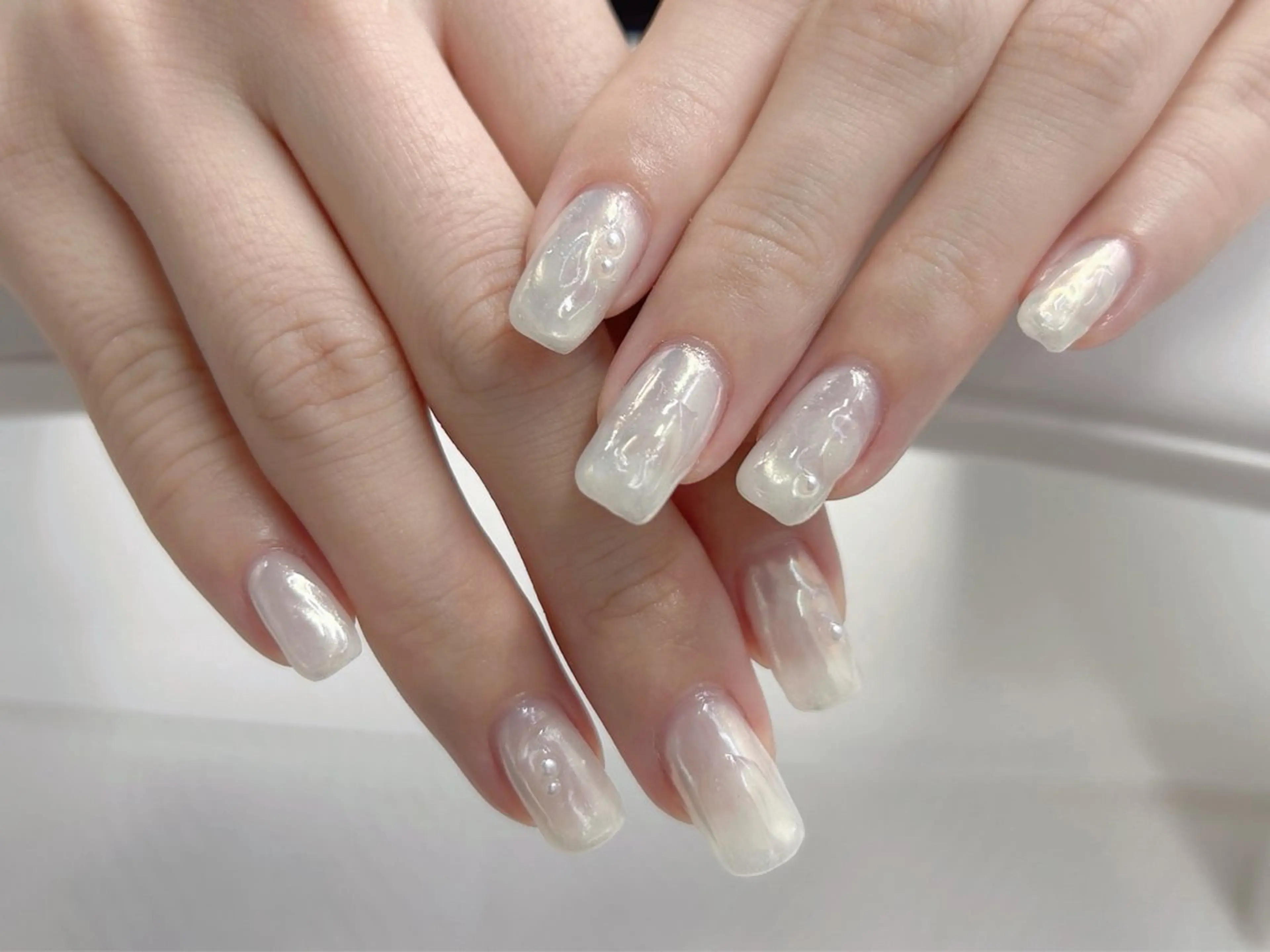 ネイル オーロラネイル 桜ネイル ニュアンスネイル 夏ネイル ワンホンネイル ハンドネイル Forca total studio所属・Forca Airaのネイルデザイン