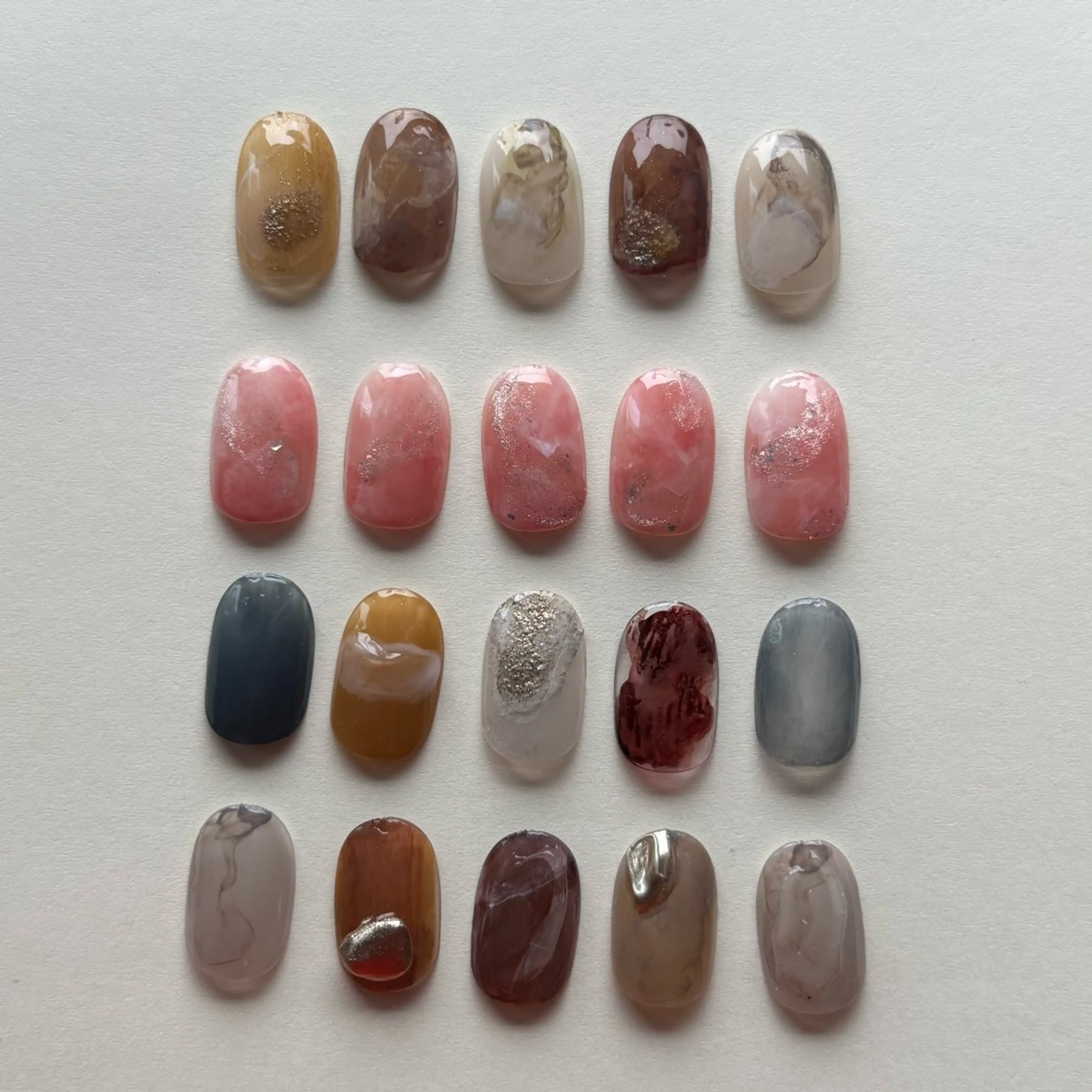 ネイル アートネイル ニュアンスネイル kotone / toneのネイルデザイン