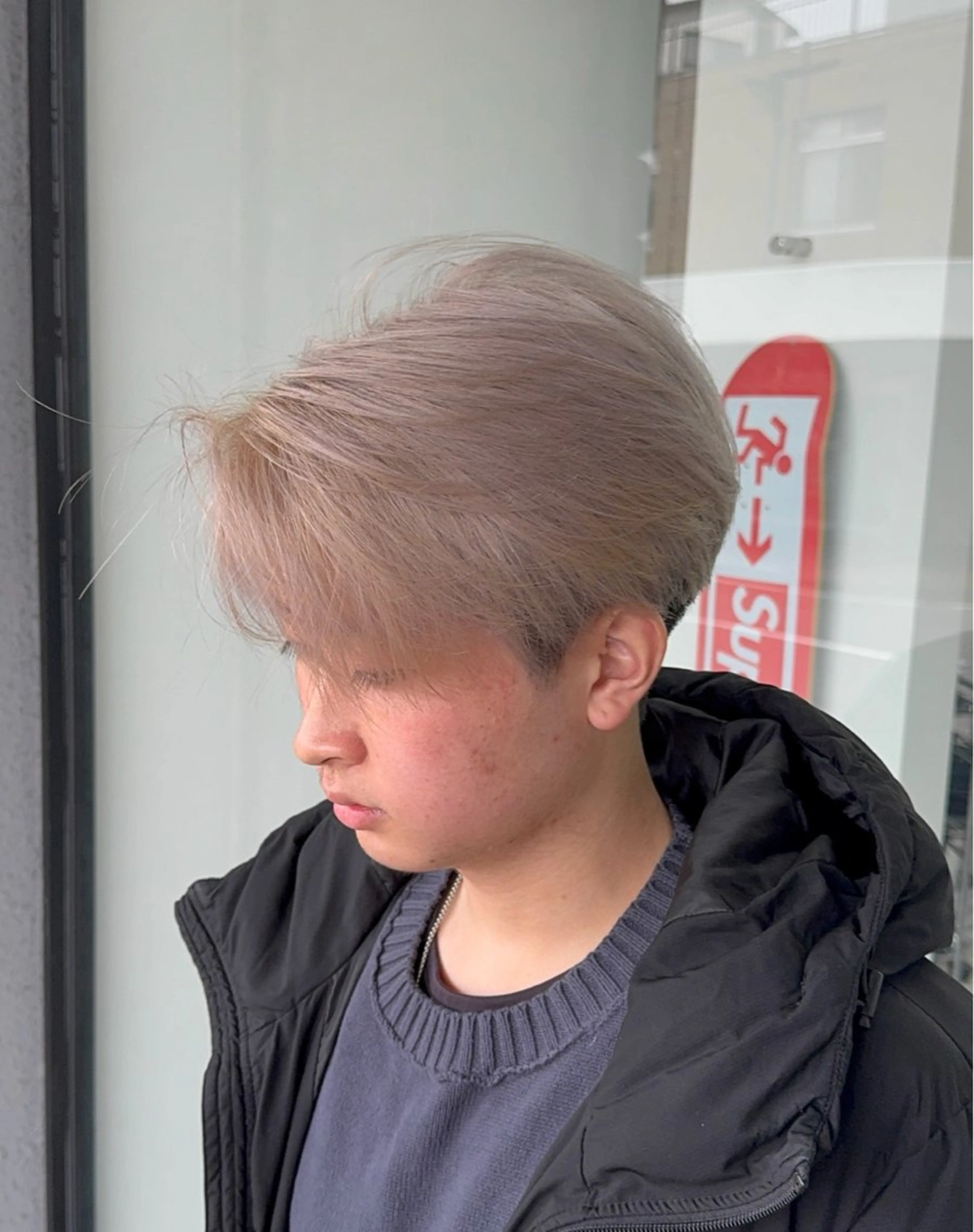 ショート カラー メンズ メンズハイトーン ベージュカラー ハイトーンカラー ミルクティーベージュ カット ヘアカラー 【メンズ特化】岩瀬 武【メンズパーマ】のヘアスタイル