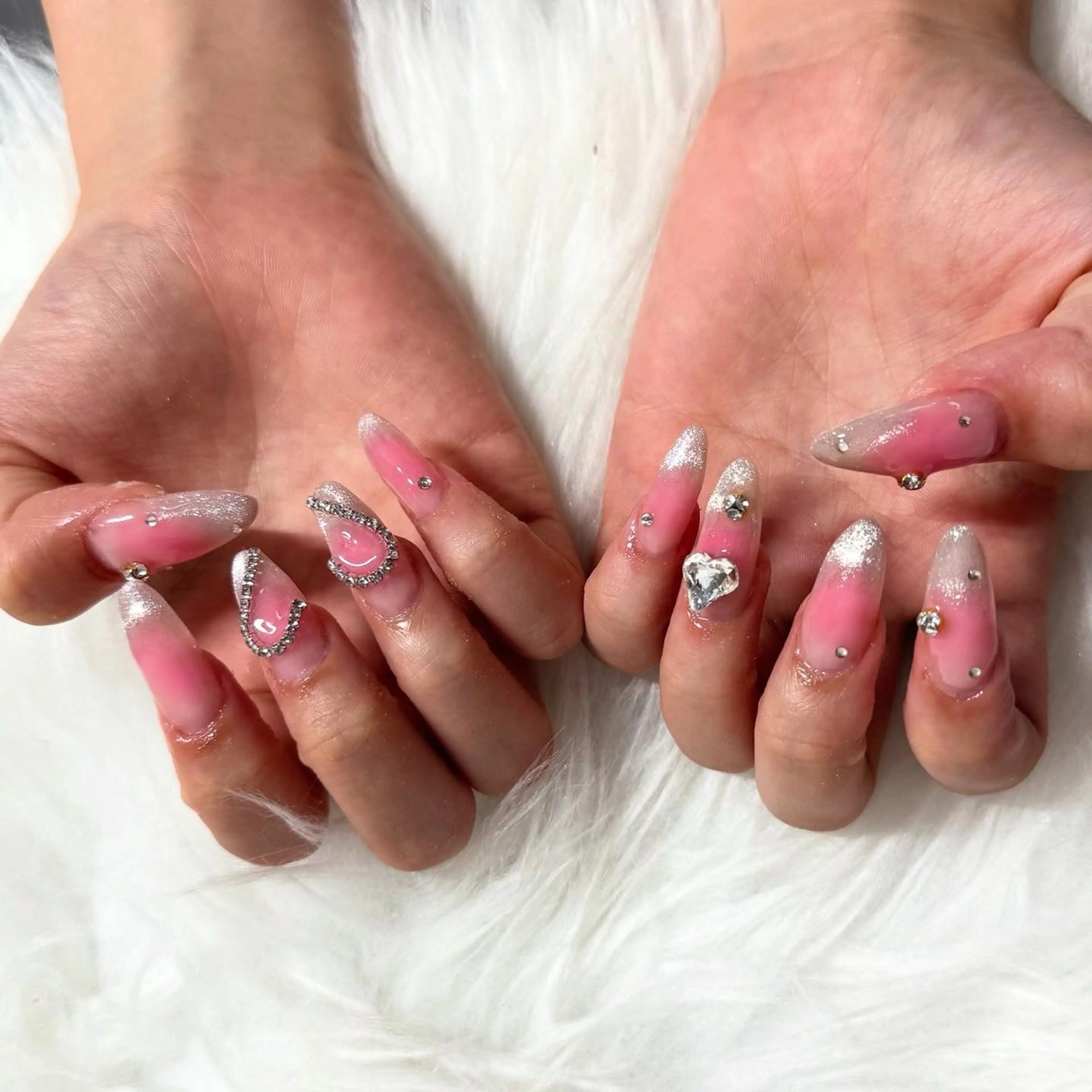 ロング ハンドネイル mao .のネイルデザイン