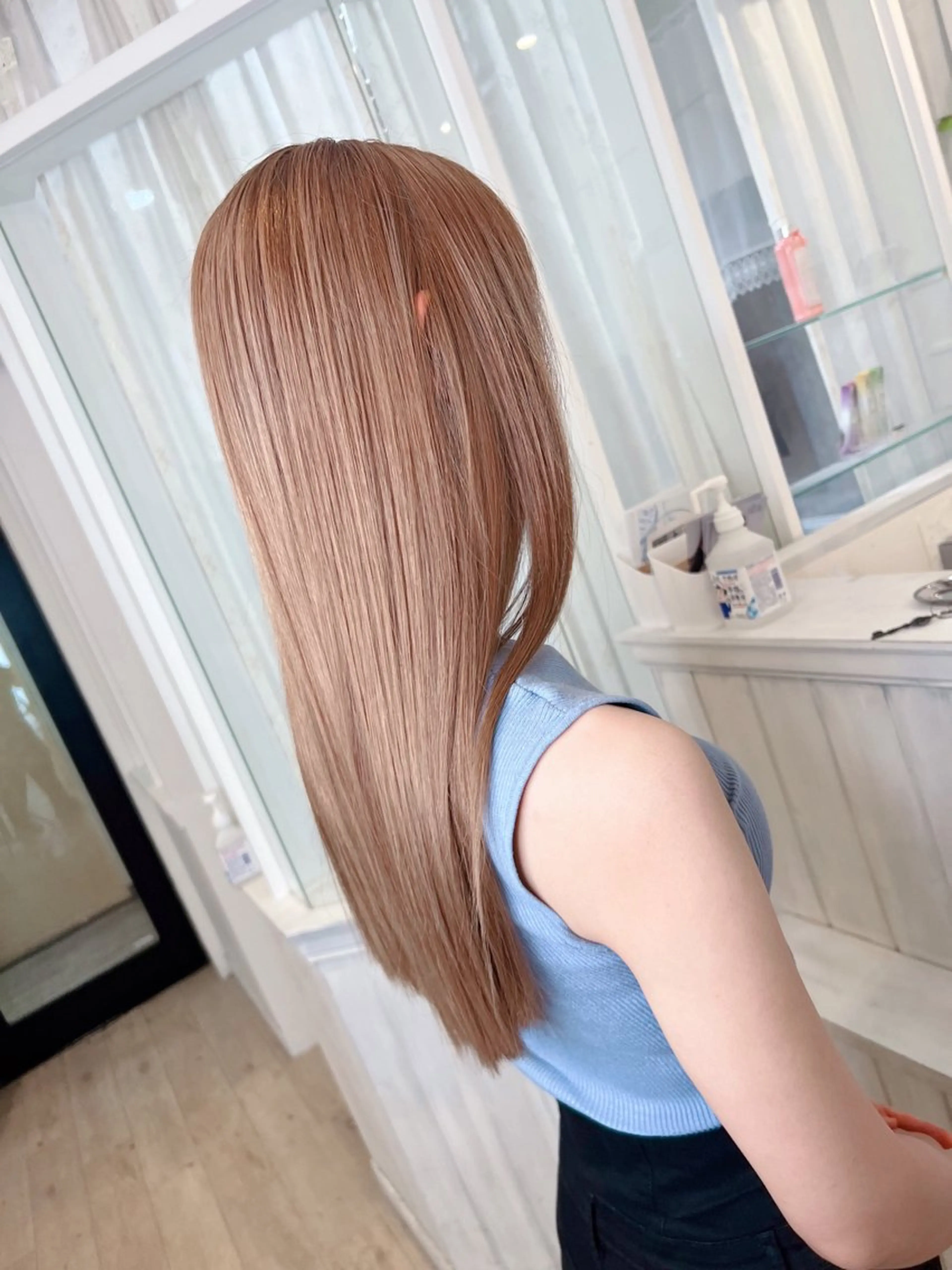 セミロング カット ヘアカラー トリートメント 髪質改善美髪特化 ルイス奈良のヘアスタイル