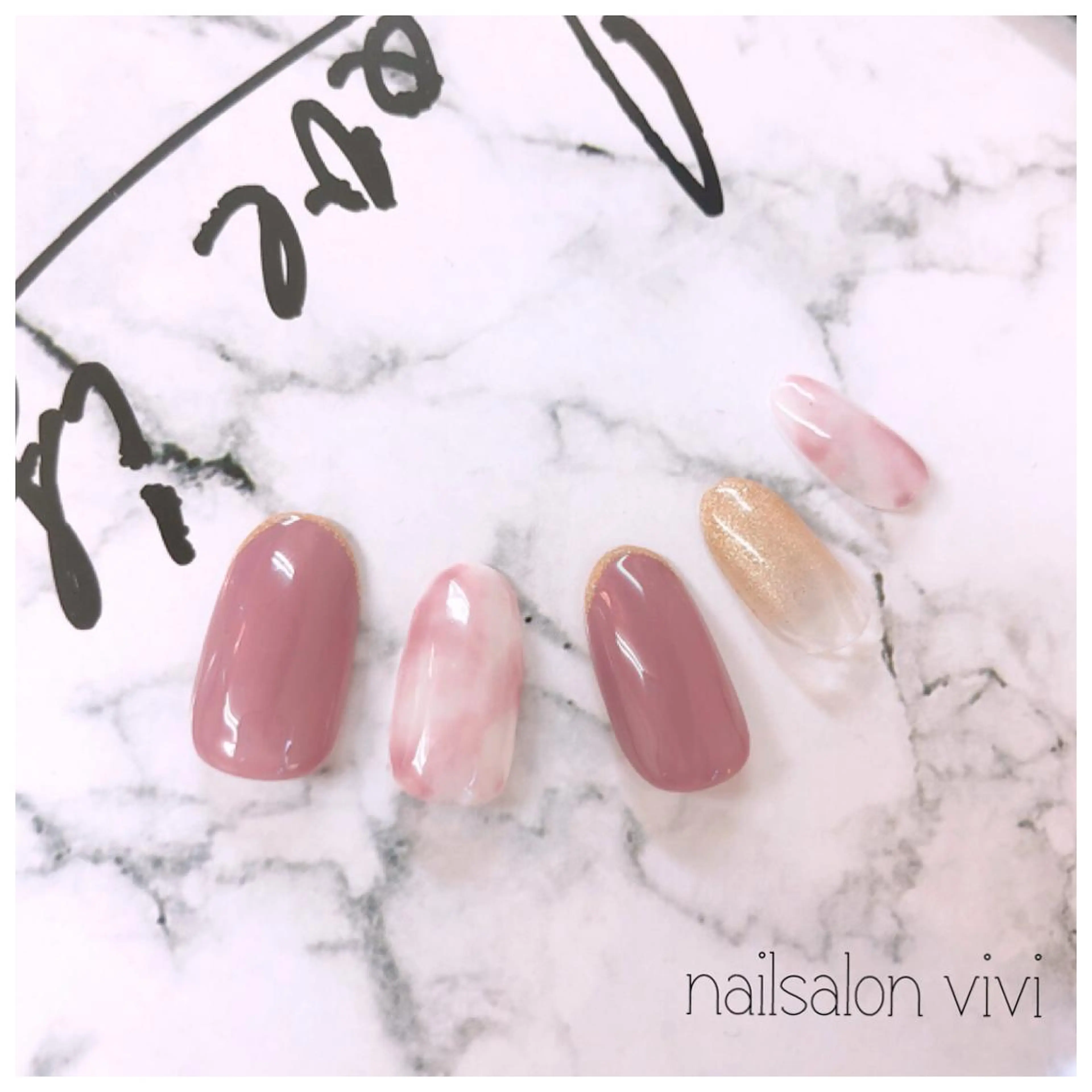 ネイル ＶＩＶＩ nailsalonのネイルデザイン