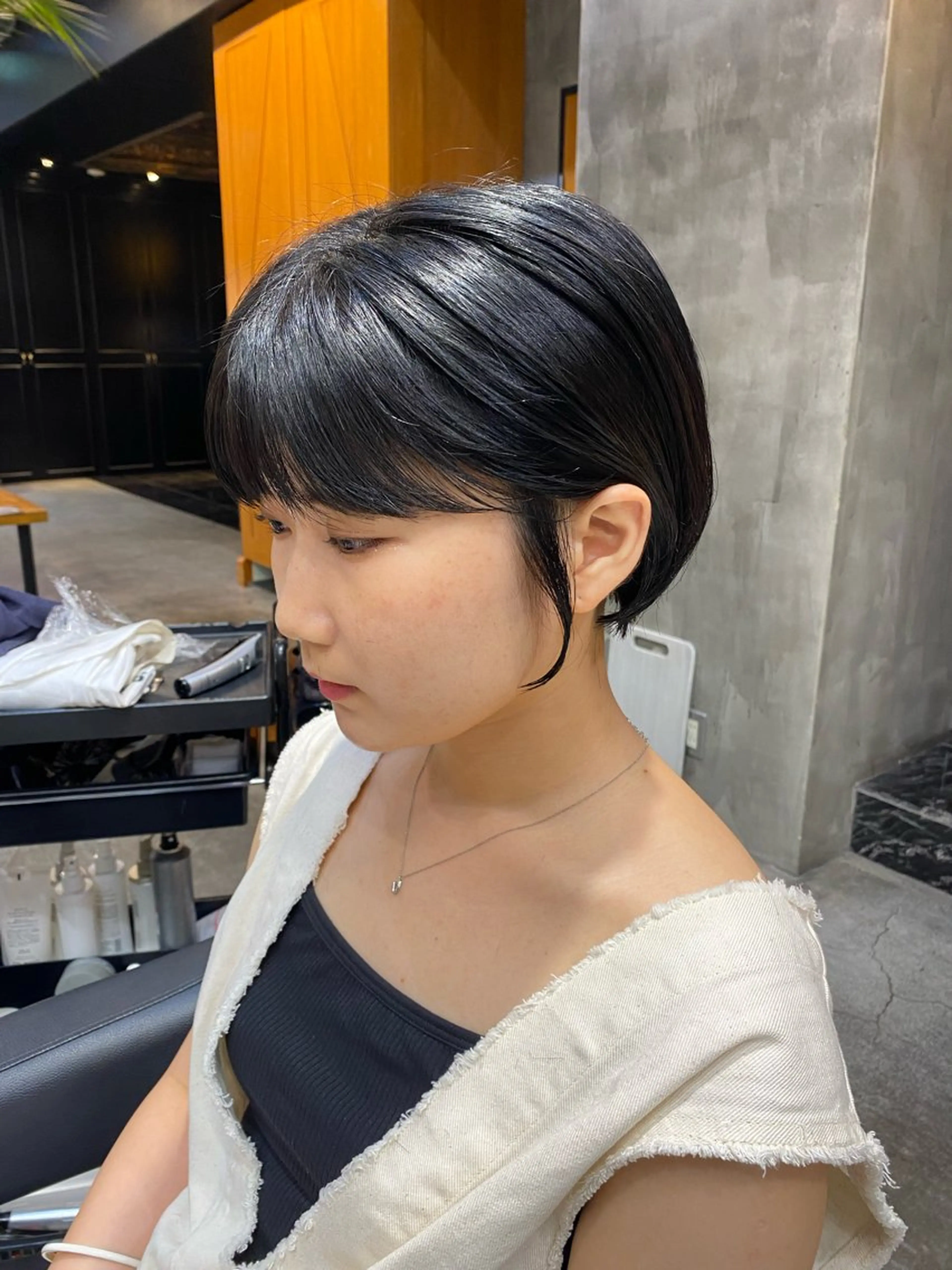 ショート カラー 黒髪 ブルーカラー ブルーブラック オレンジ カット ヘアカラー トリートメント Ms.CHARM所属・透明感カラー🌿 グレージュ🐺陽介のヘアスタイル