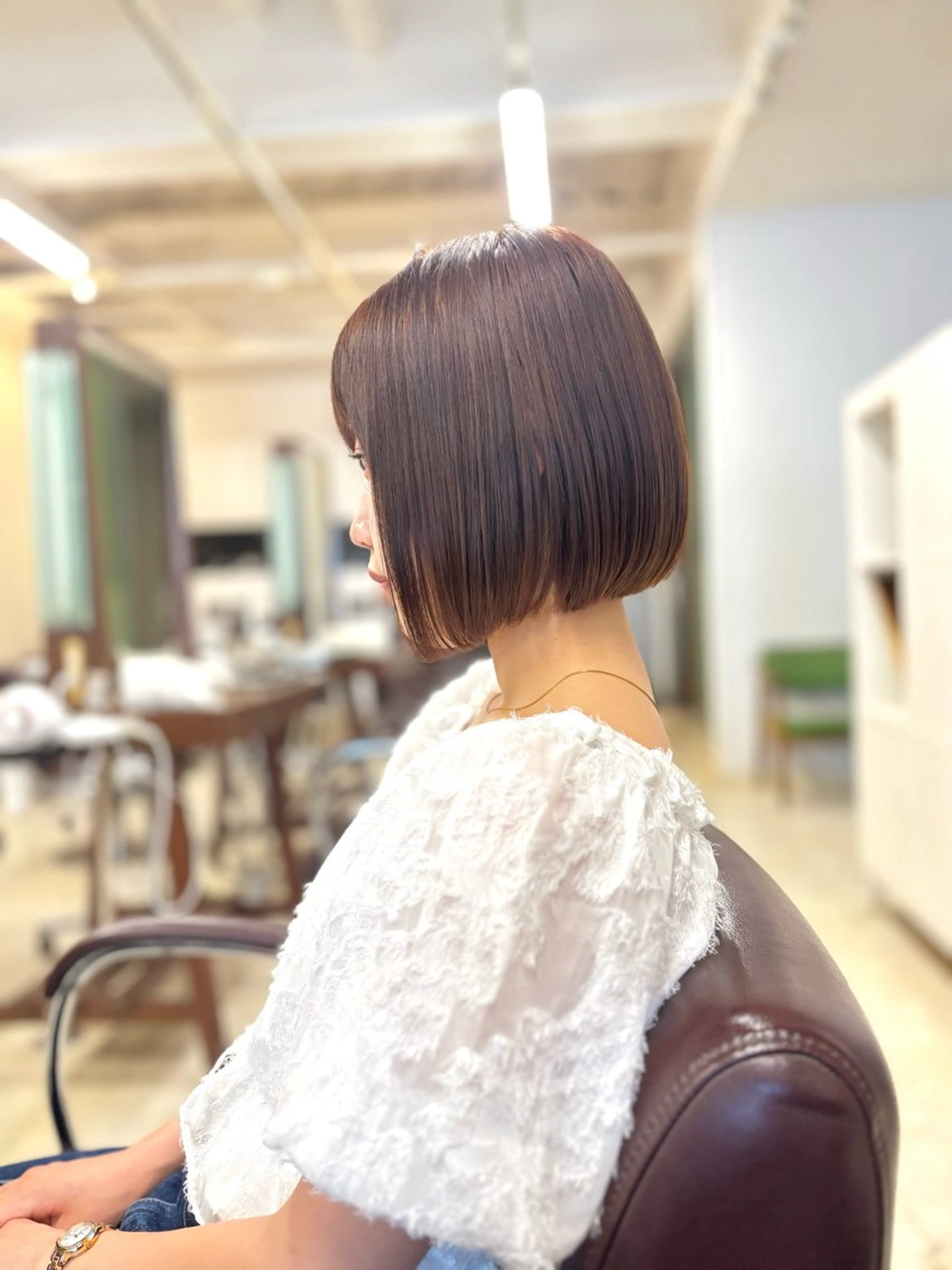 ミディアム 似合わせカット・透明 感カラー👑縮毛矯正のヘアスタイル