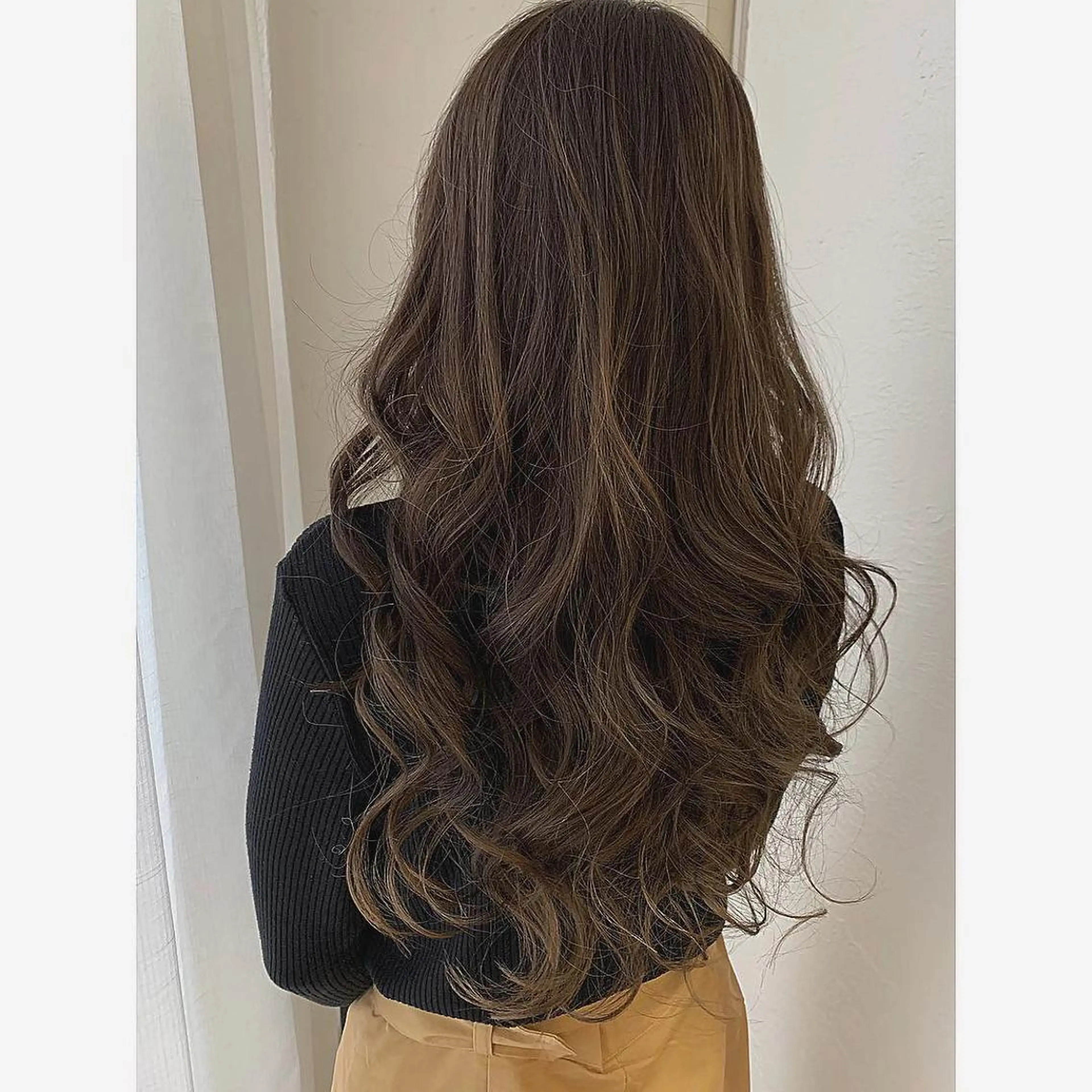 ロング カラー カット ヘアカラー fio マナミのヘアスタイル