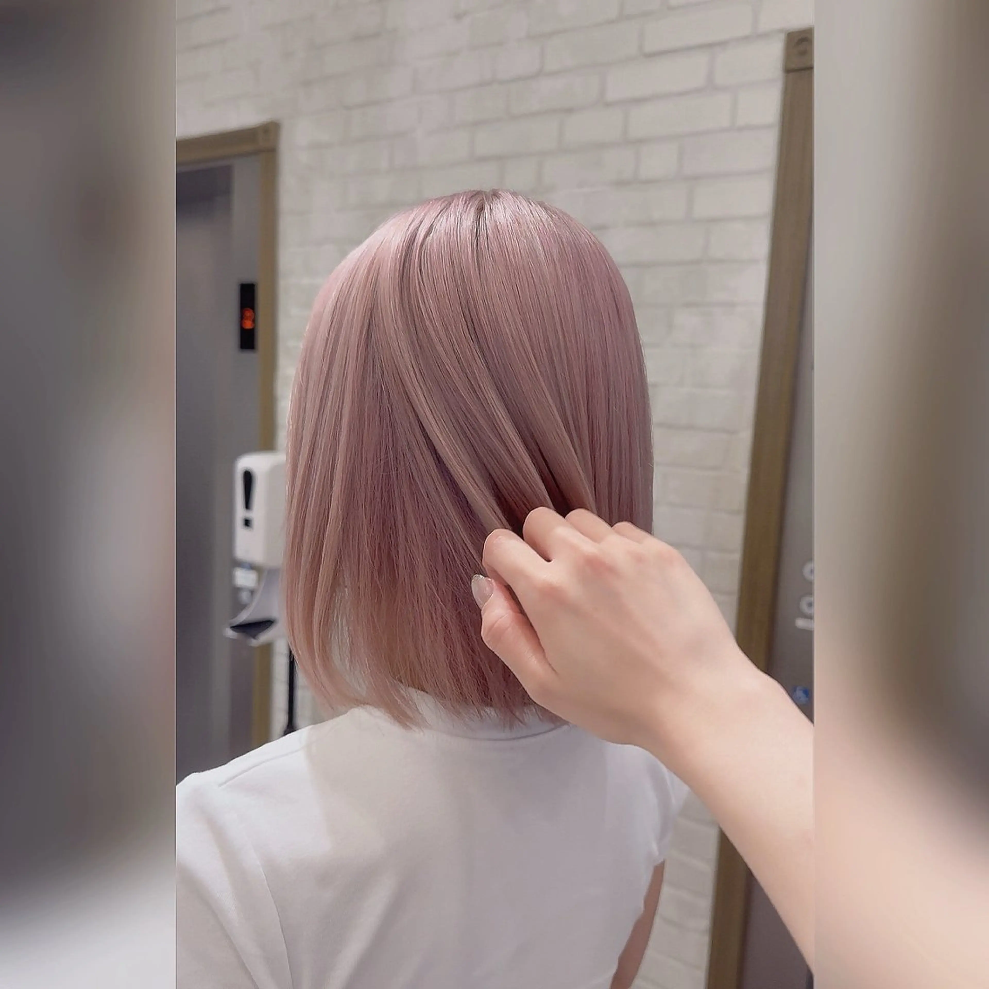 ショート カラー 高橋 奏のヘアスタイル