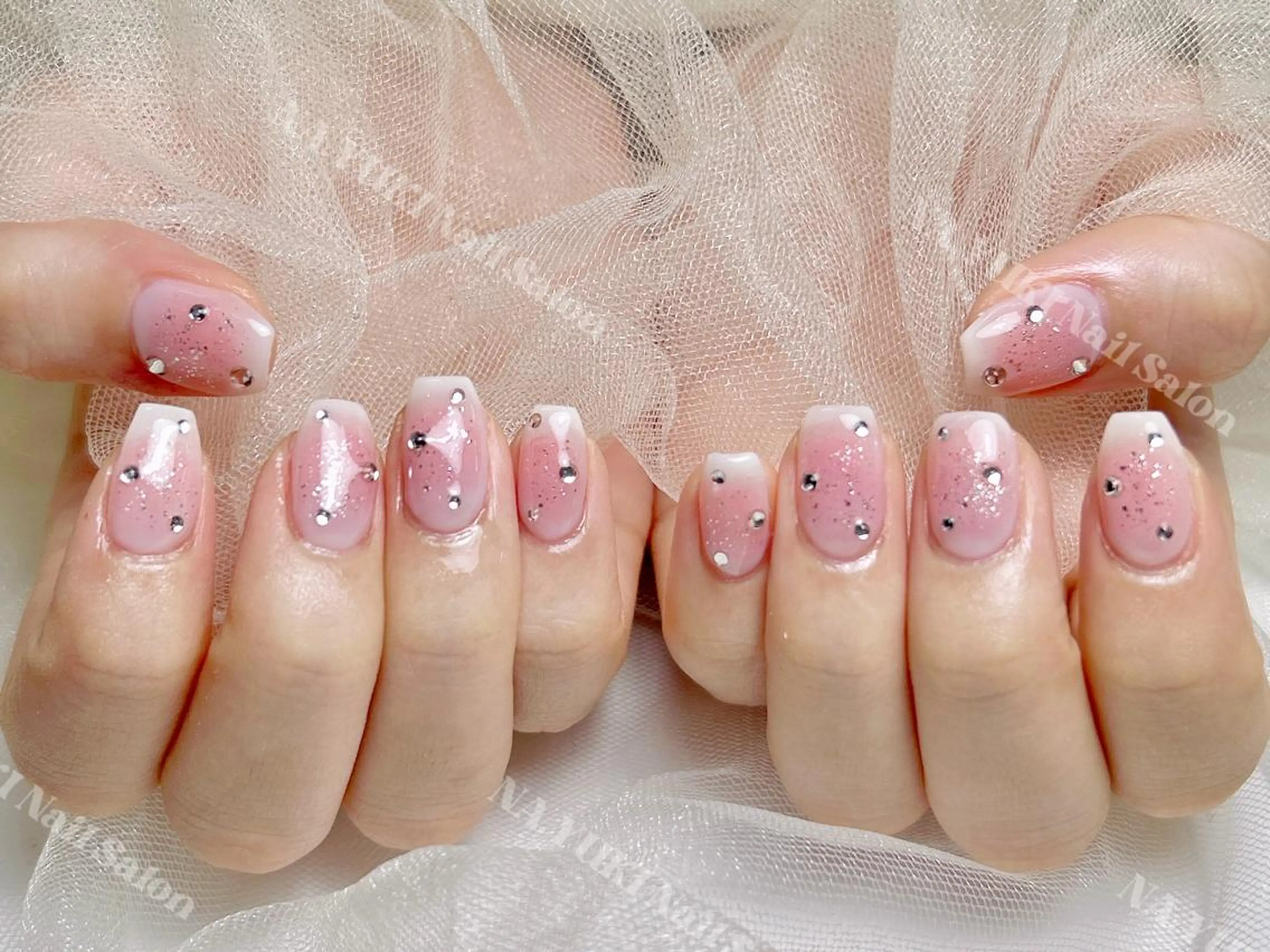 🐰SNS大人気チークネイル7500【初回ジェルオフ無料ケア込み】の写真