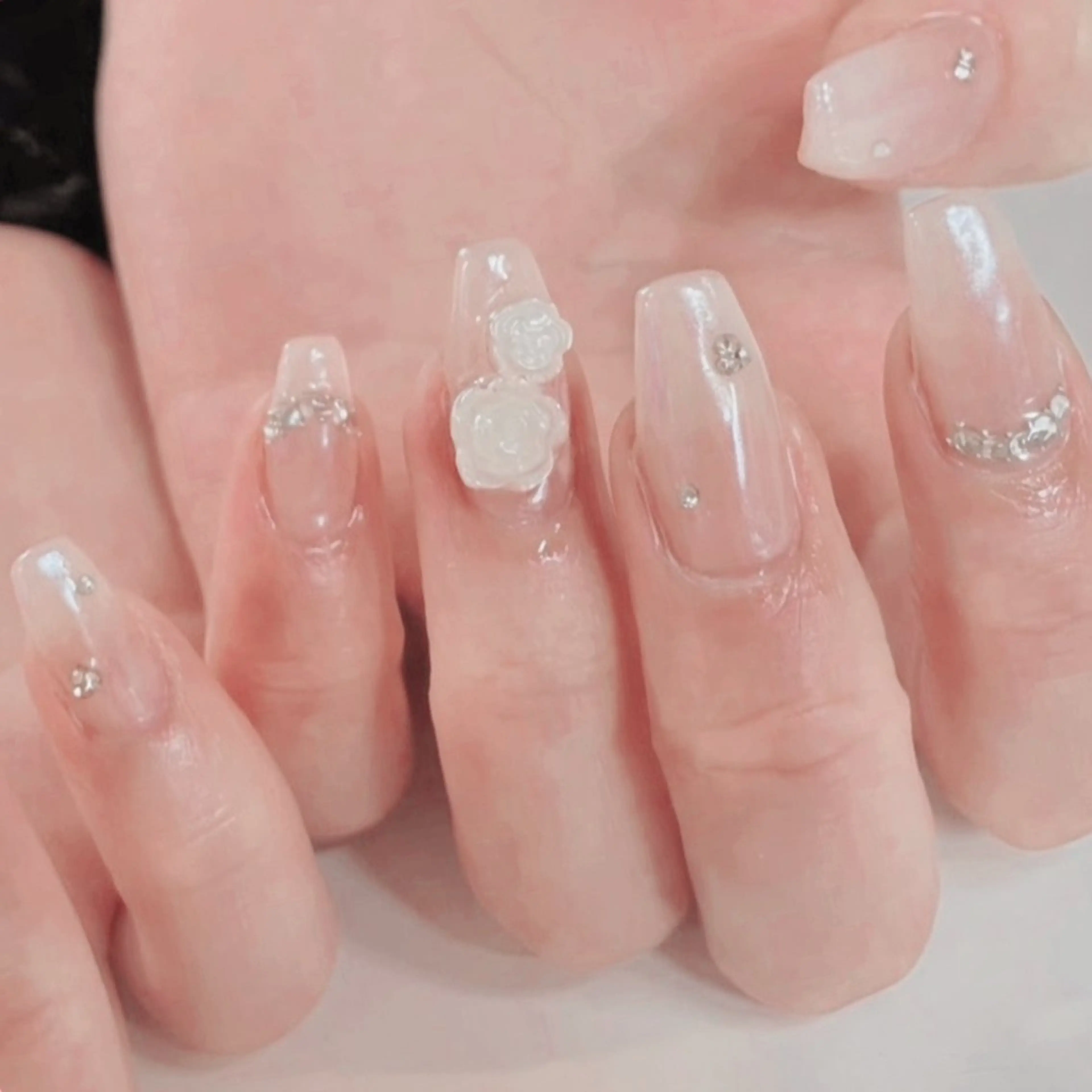 ネイル Fiore nail🪽✨のネイルデザイン