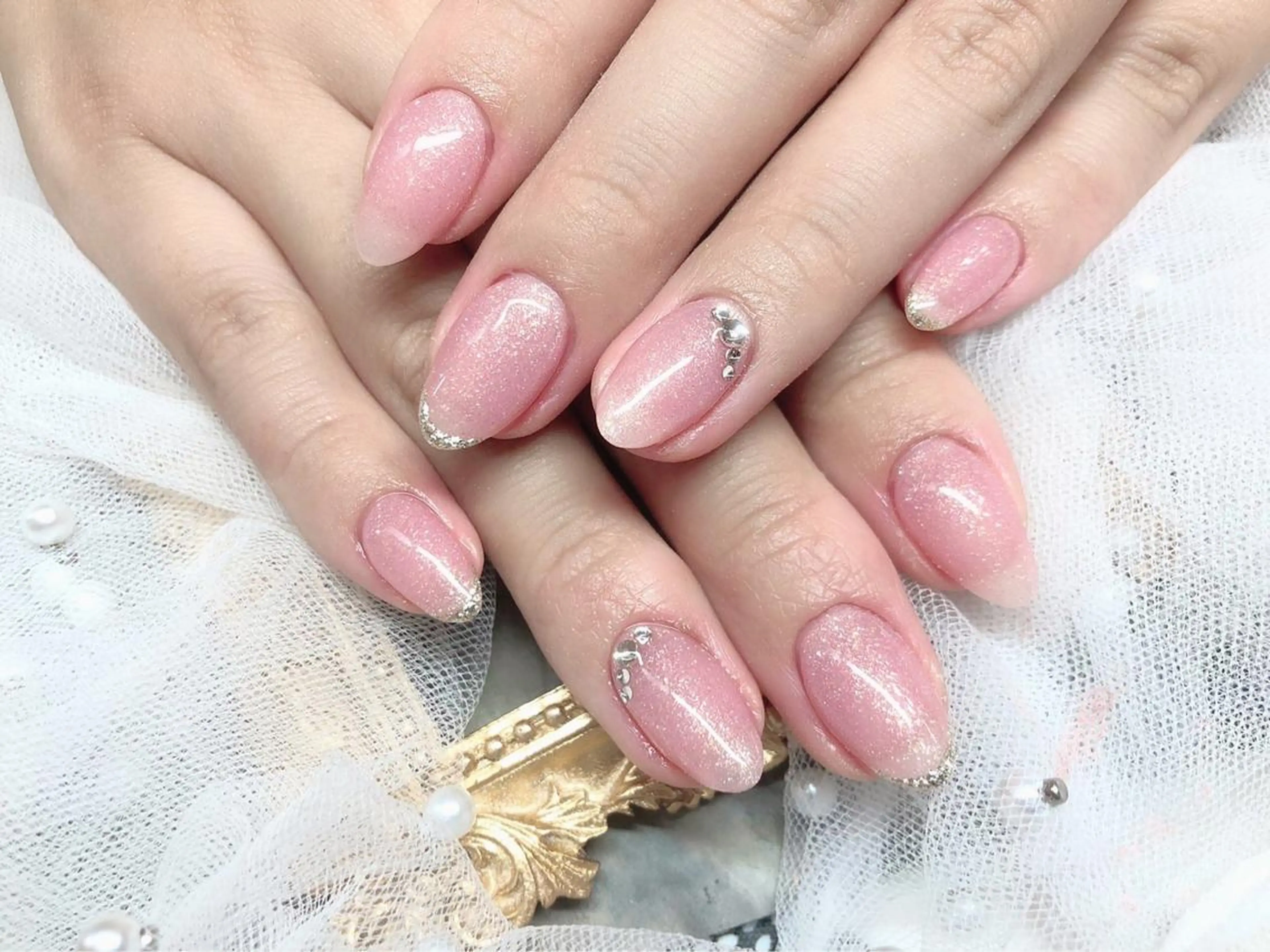 ネイル ハンドネイル マジックミラー所属・マジック ミラーのネイルデザイン