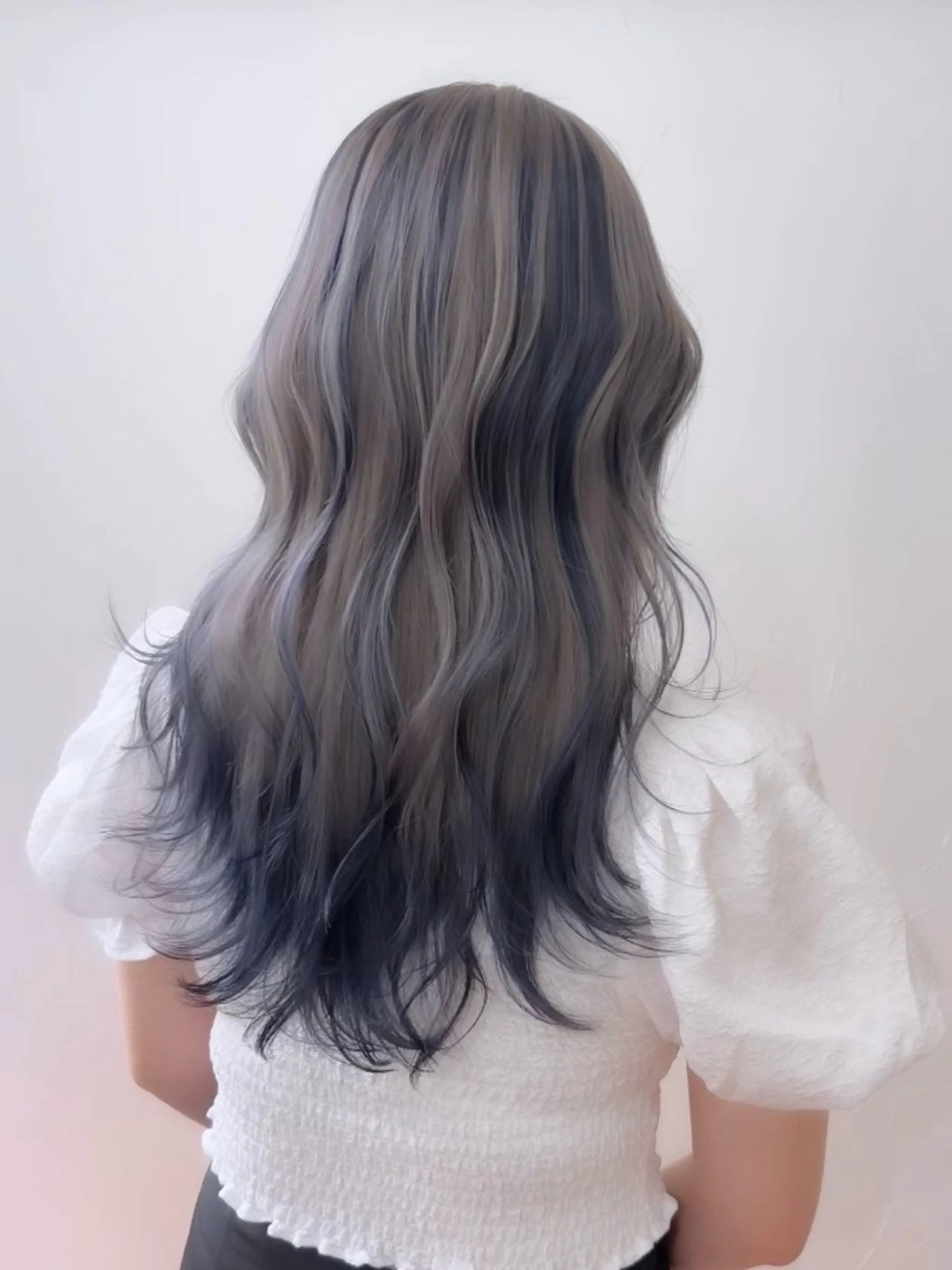 ロング カラー デザインカラー JEWIL SHIBUYAのヘアスタイル