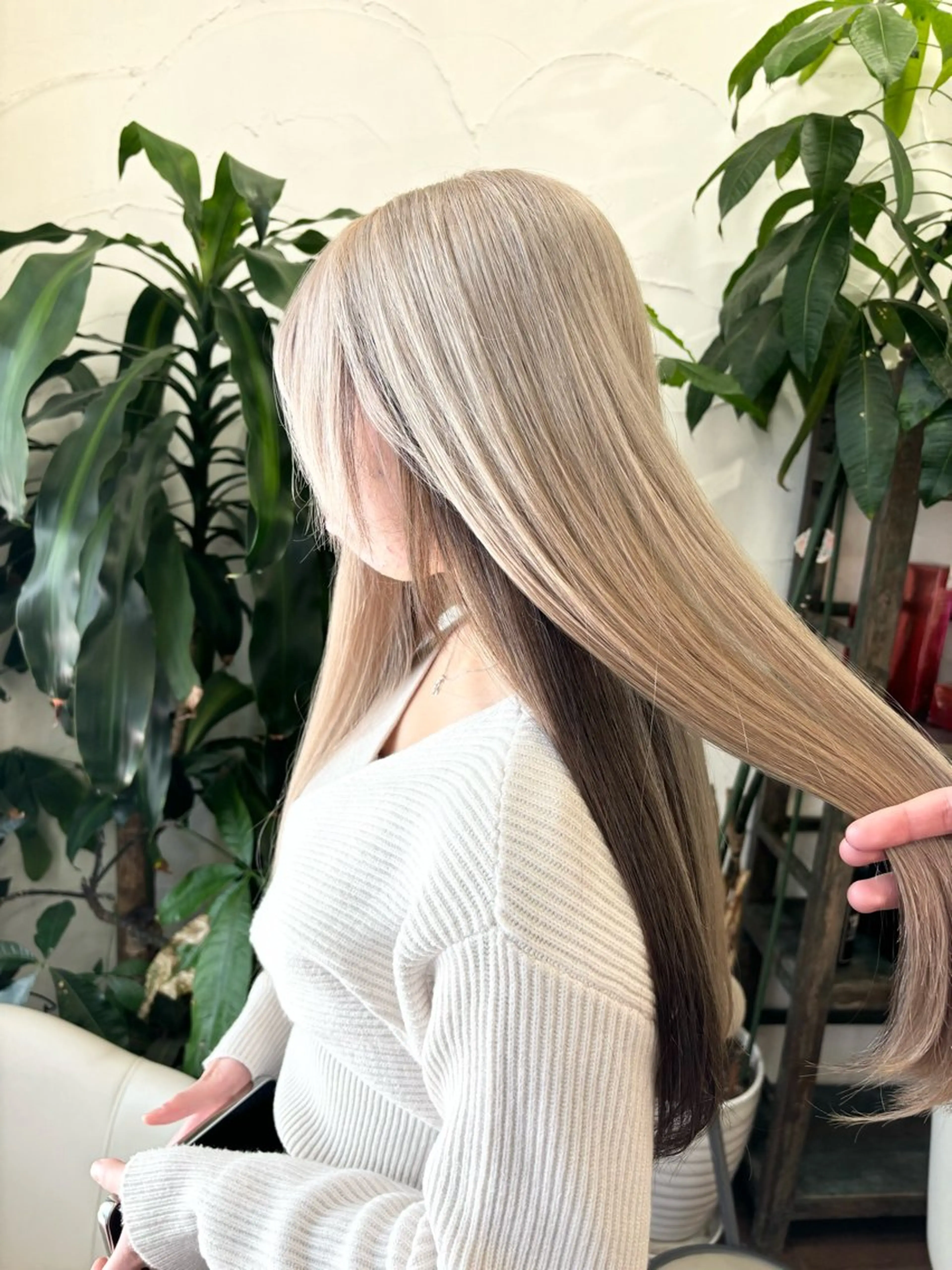 ロング カラー ヘアメイク アン/ ブリーチカラーのヘアスタイル