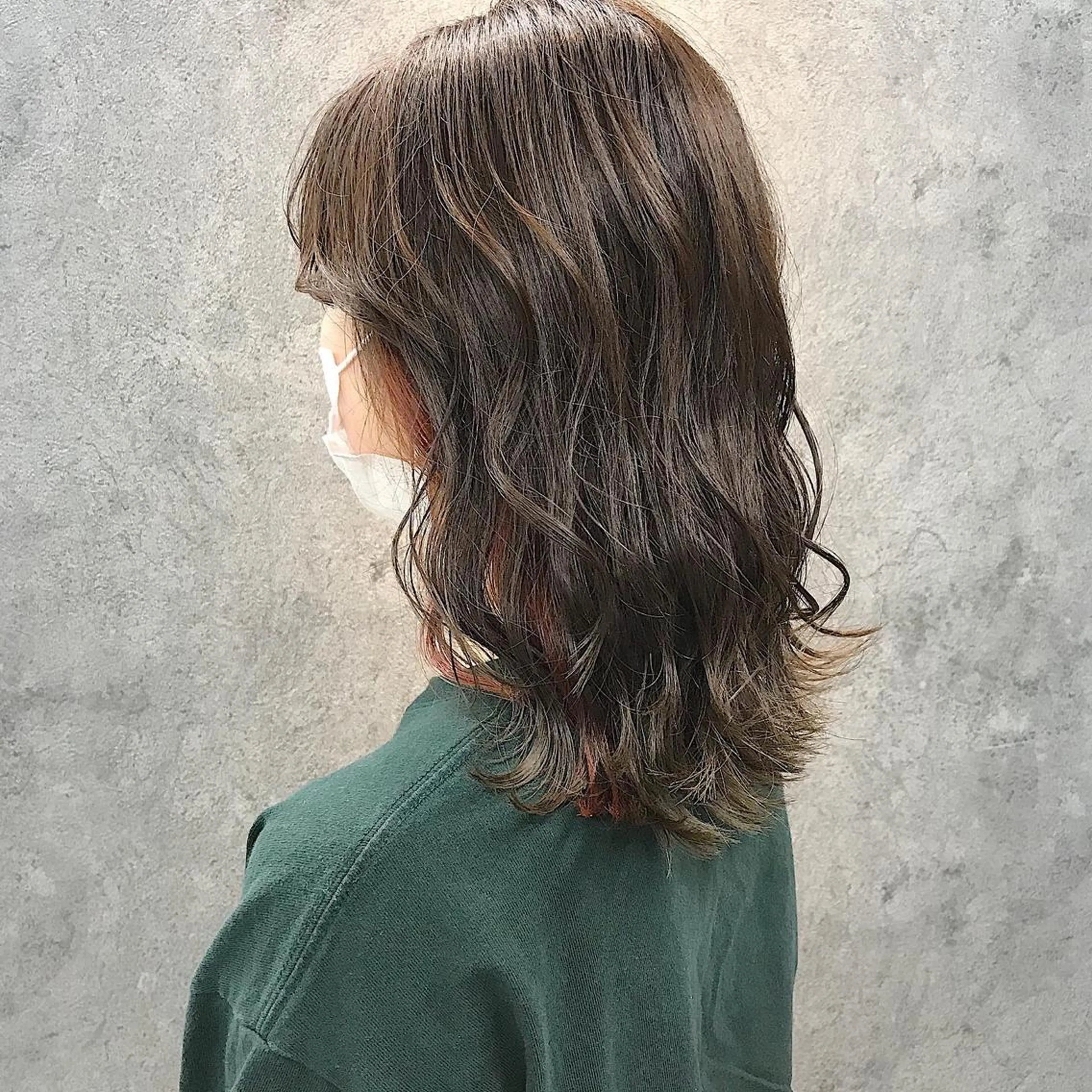 ミディアム カット ヘアカラー トリートメント 所渉/韓国レイヤー /ウルフカットのヘアスタイル