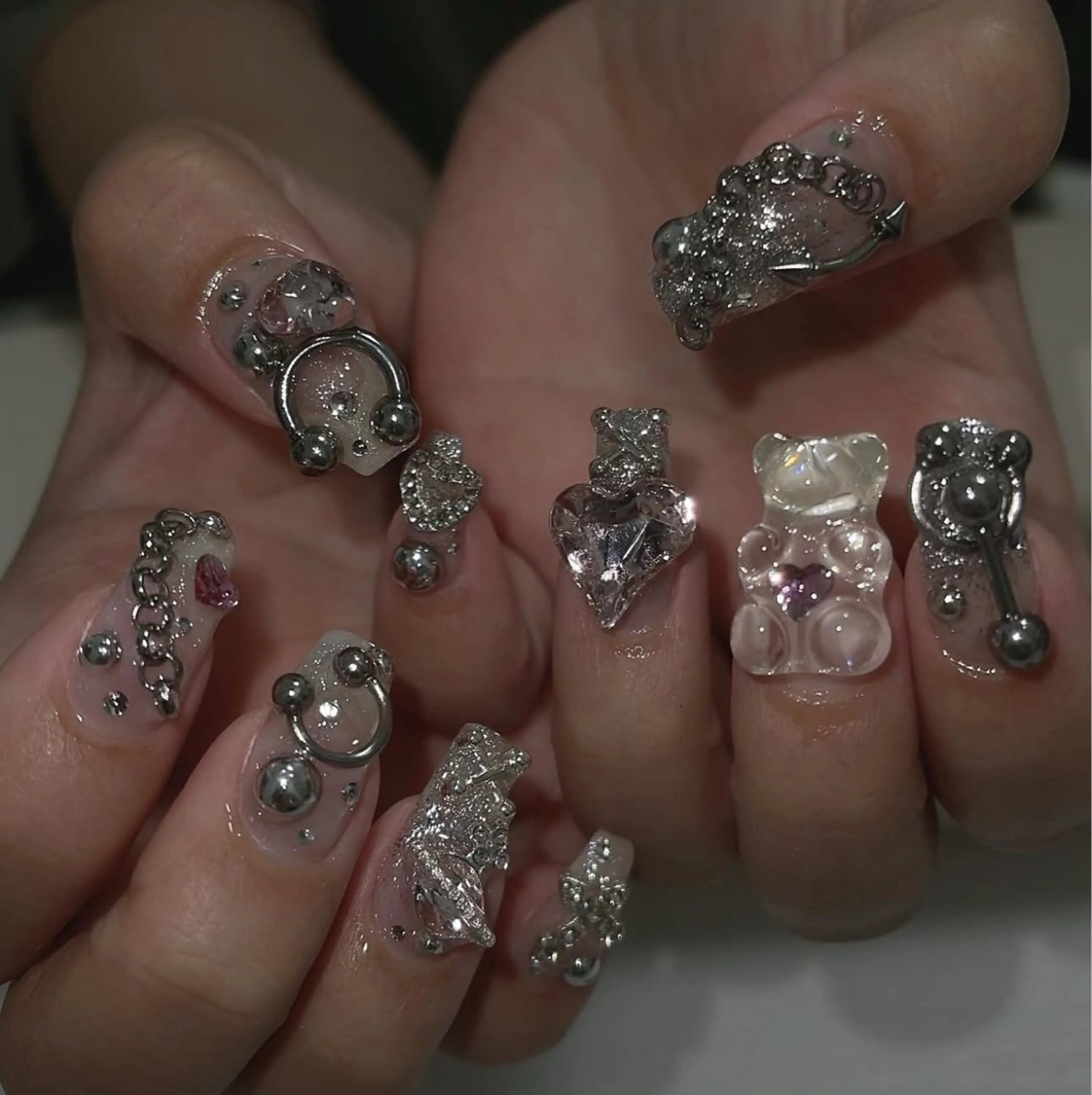 ネイル アートネイル オーロラネイル フレンチネイル ジェルネイル グラデーション ハンドネイル Ryunail所属・Ryu Nail NekoChanのネイルデザイン