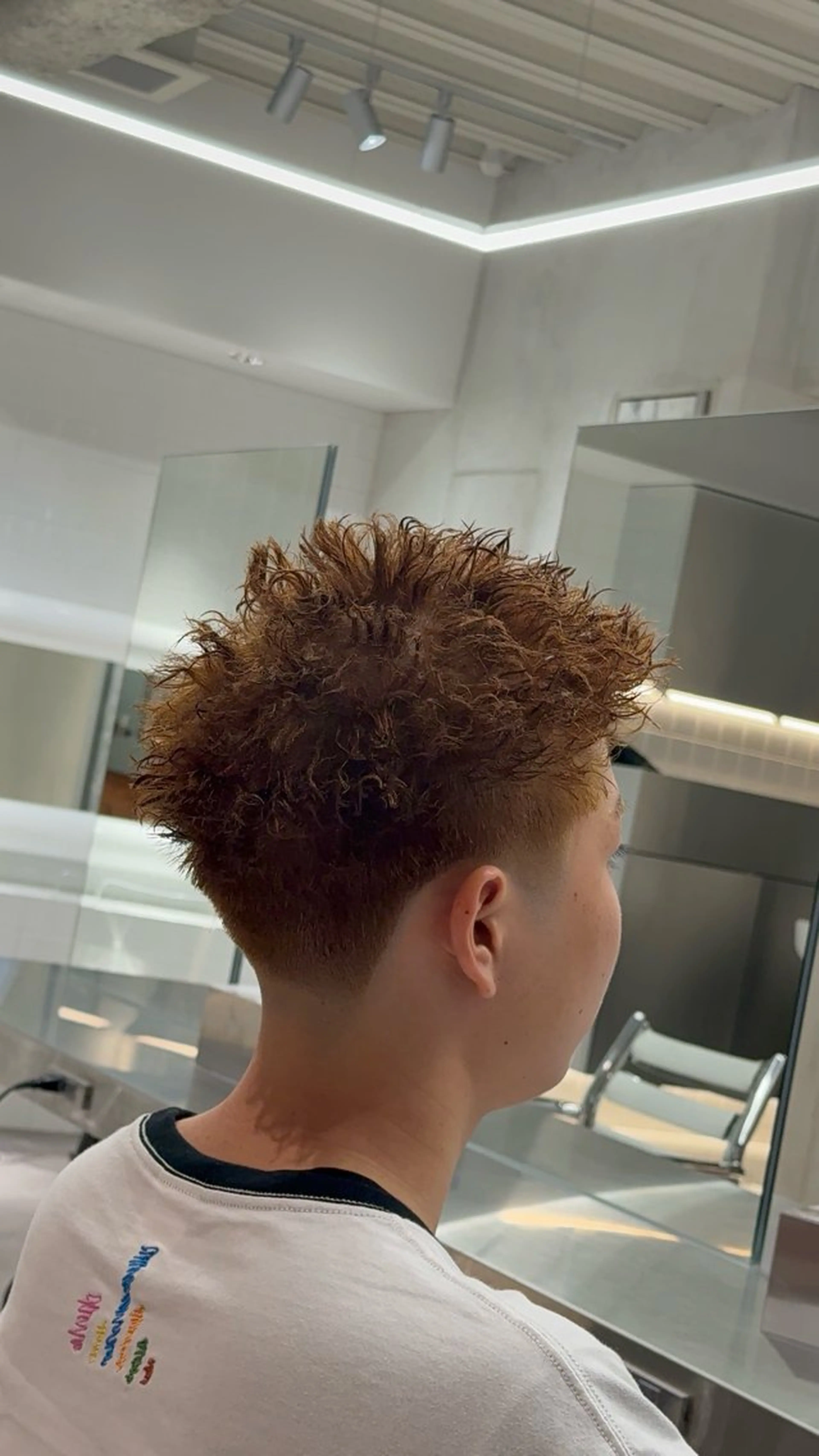 ショート パーマ メンズ メンズパーマ カット パーマ トリートメント MEN’S SALON HAVANA所属・渋谷/フェザーパーマ /スパイキー/千尋のヘアスタイル