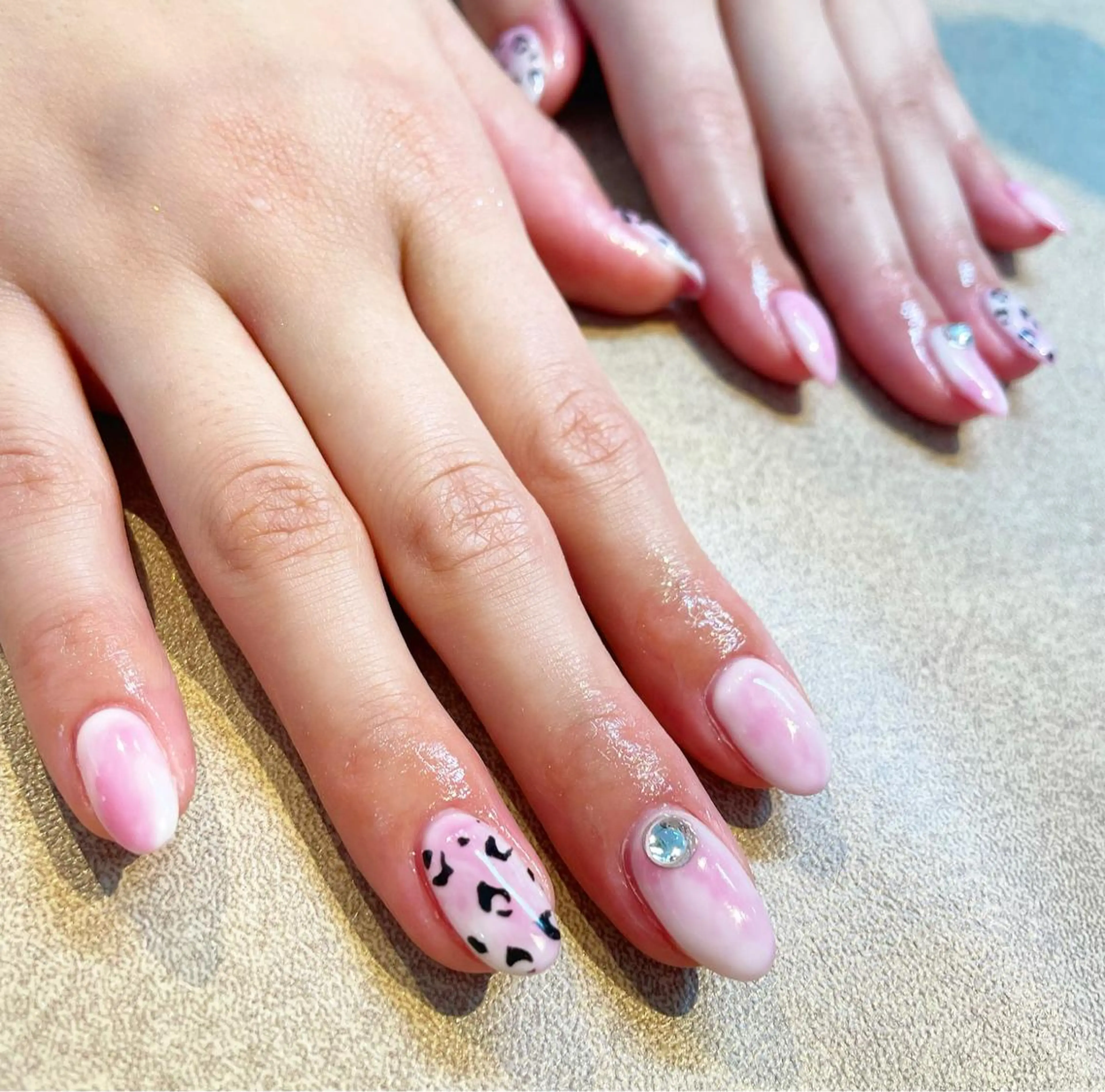 ネイル ハンドネイル 鈴木 華乃のネイルデザイン