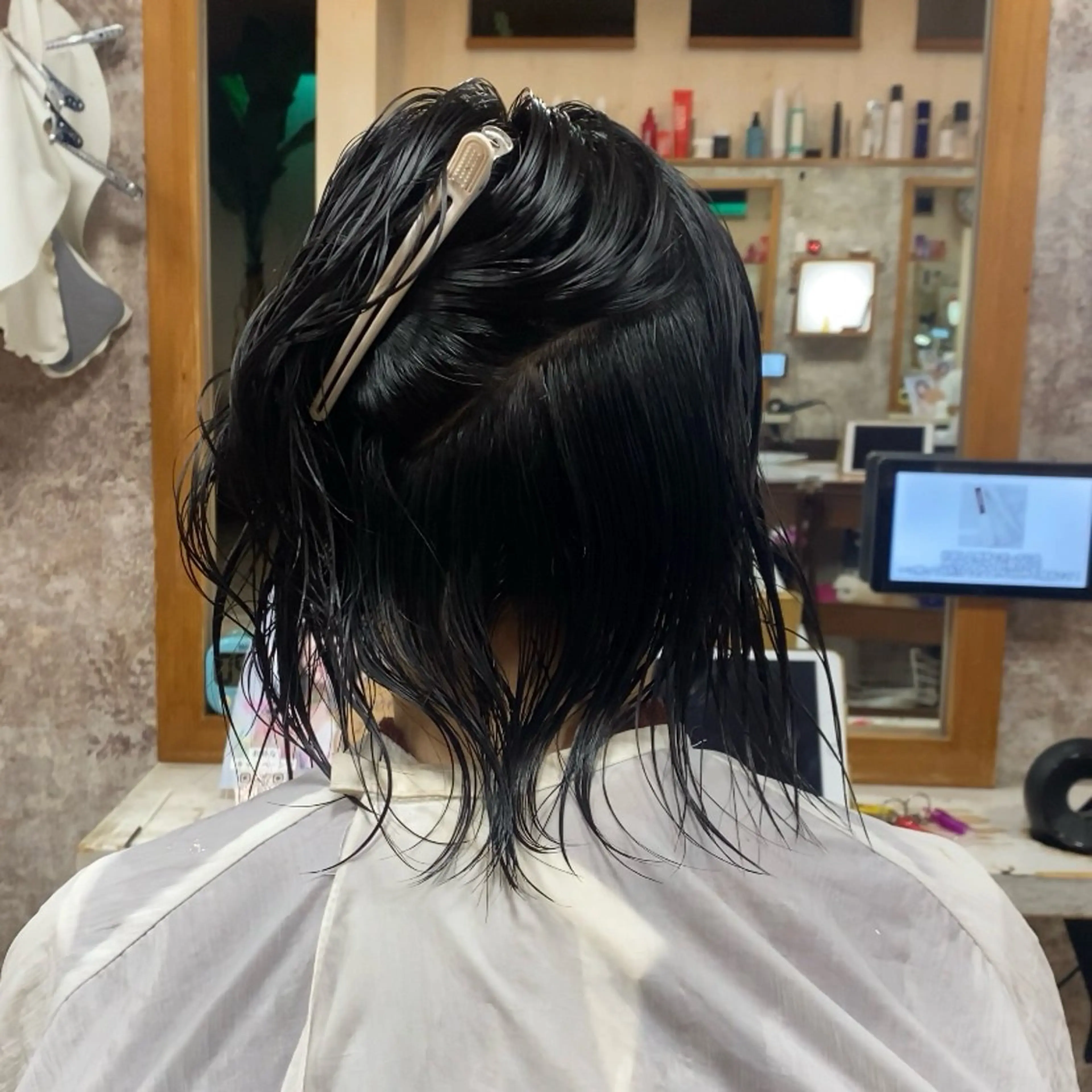 ミディアム YELLOW CORN 金沢文庫所属・【金沢文庫4分】髪質 改善/縮毛矯正アラタのヘアスタイル