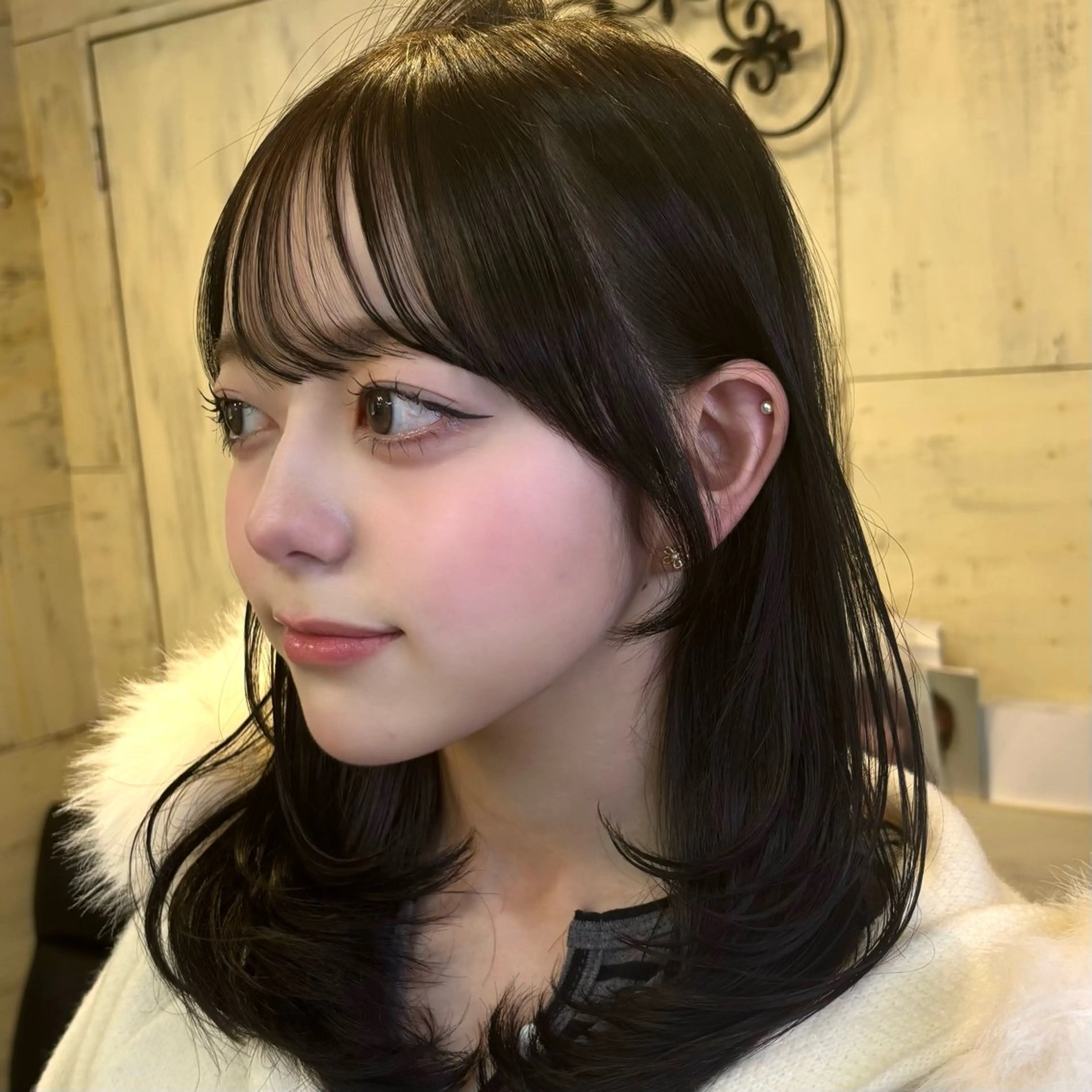 セミロング カラー 顔周りカット 小顔カット カット レイヤー/ハッシュカ ット/顔周り/フウカのヘアスタイル