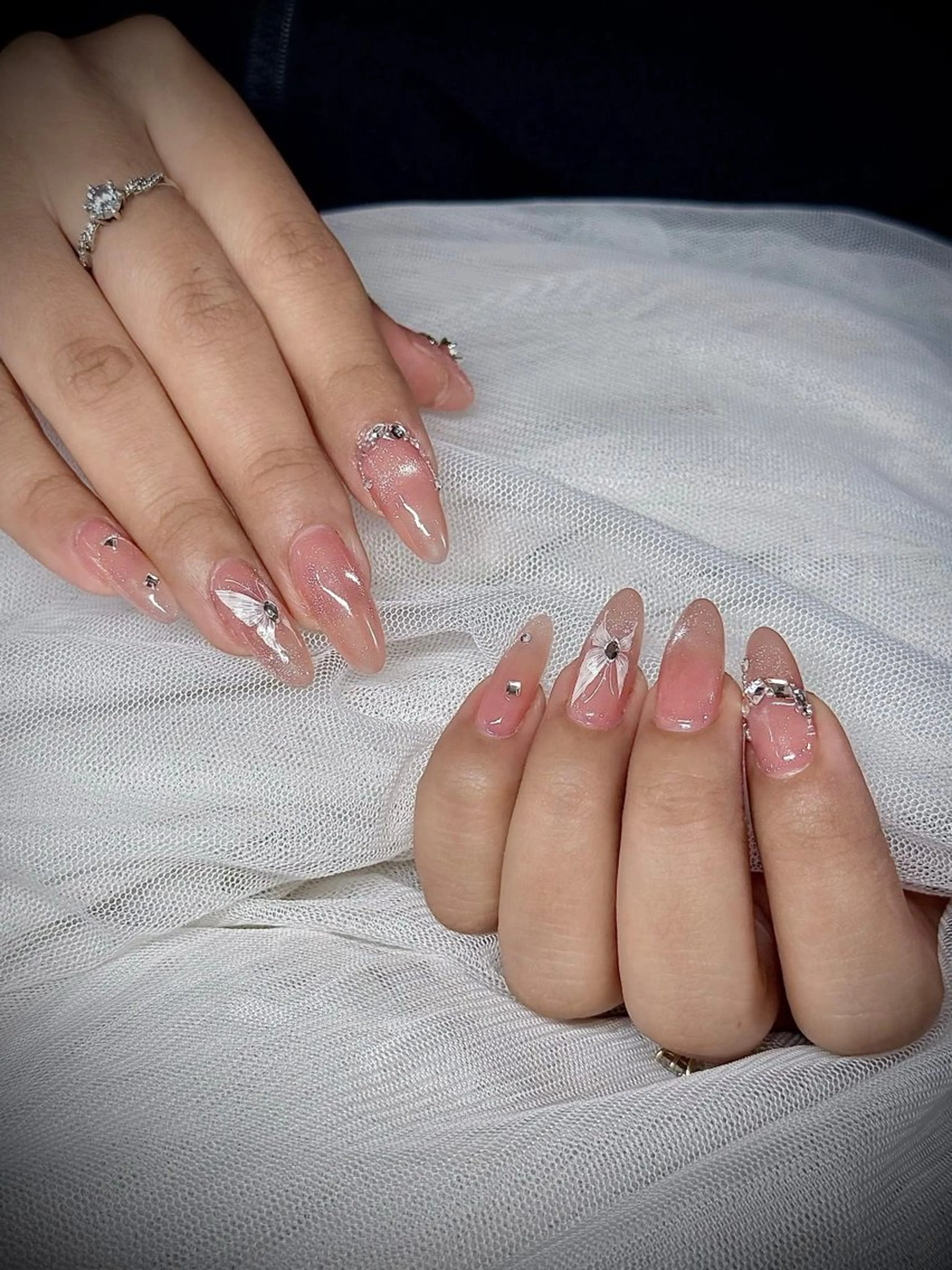 ネイル 長さ出し フレンチネイル ジェルネイル ガラスフレンチ 韓国ネイル ハンドネイル Minette nailHuongのネイルデザイン