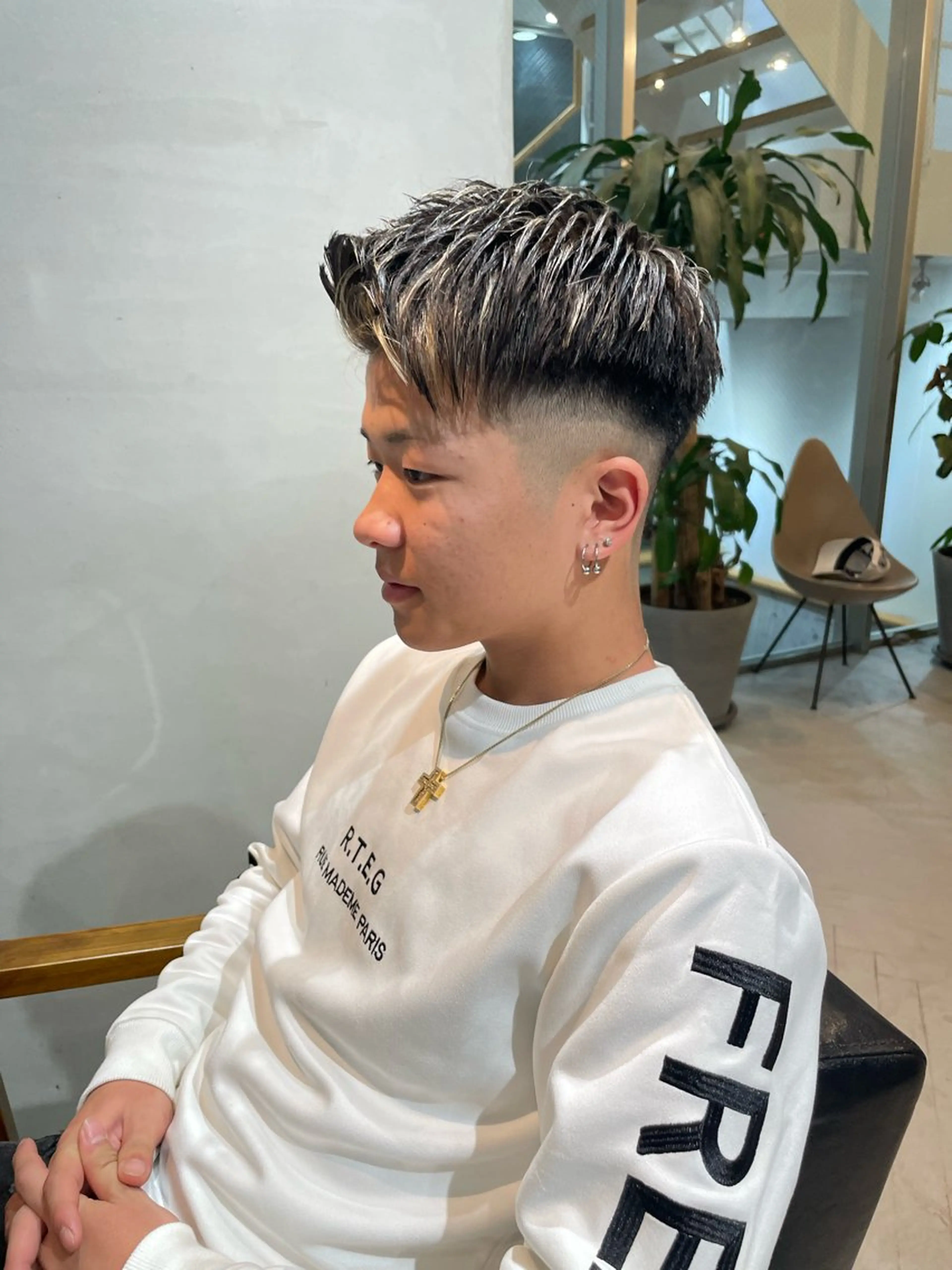 カラー パーマ メンズ フェードカット メンズハイライト ハイライトカラー カット ヘアカラー SALOWIN熊本 YUTOのヘアスタイル