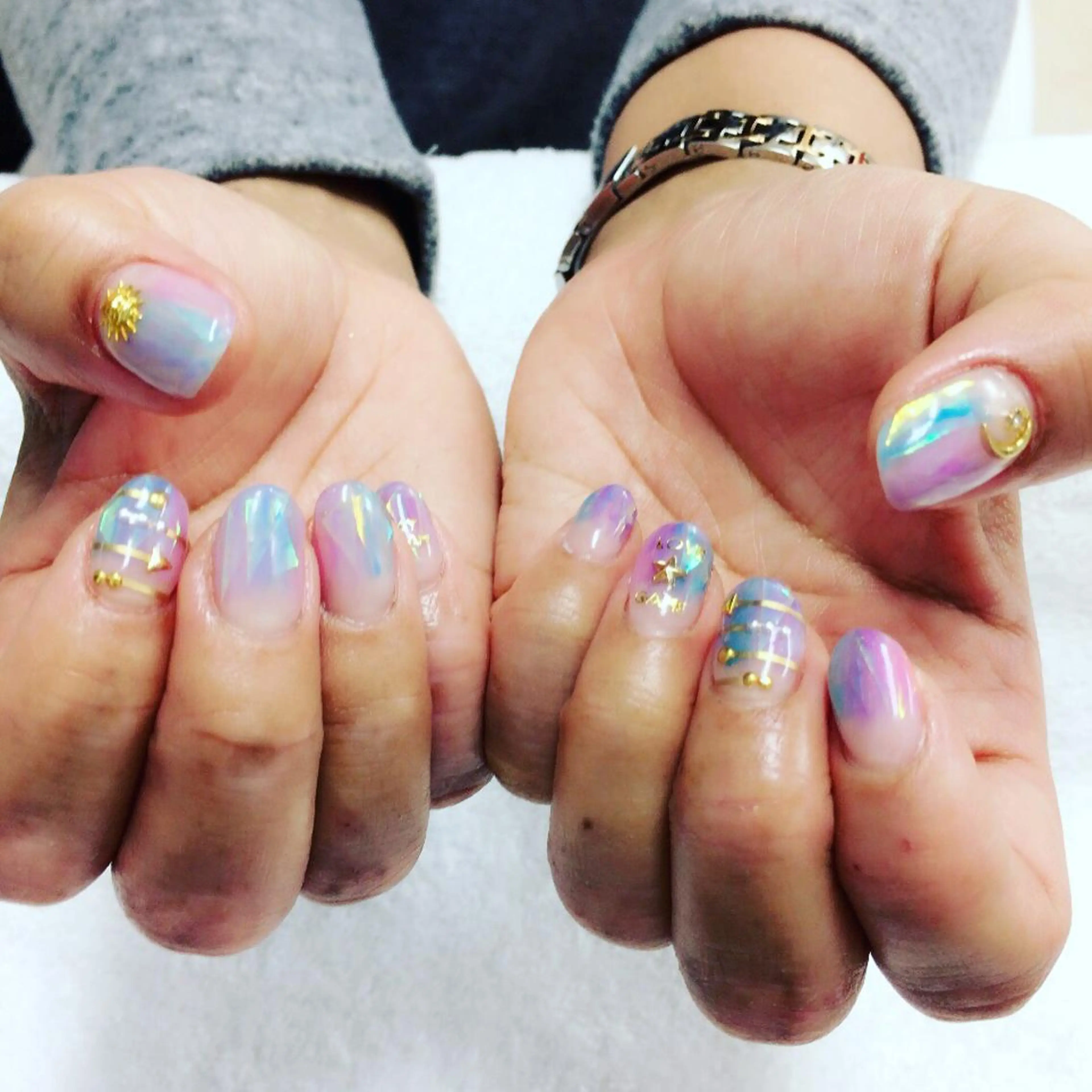 ネイル オーロラネイル 個室ネイルサロンDolly  Girl〜ドーリーガール〜所属・DollyGirl KYOKOのネイルデザイン