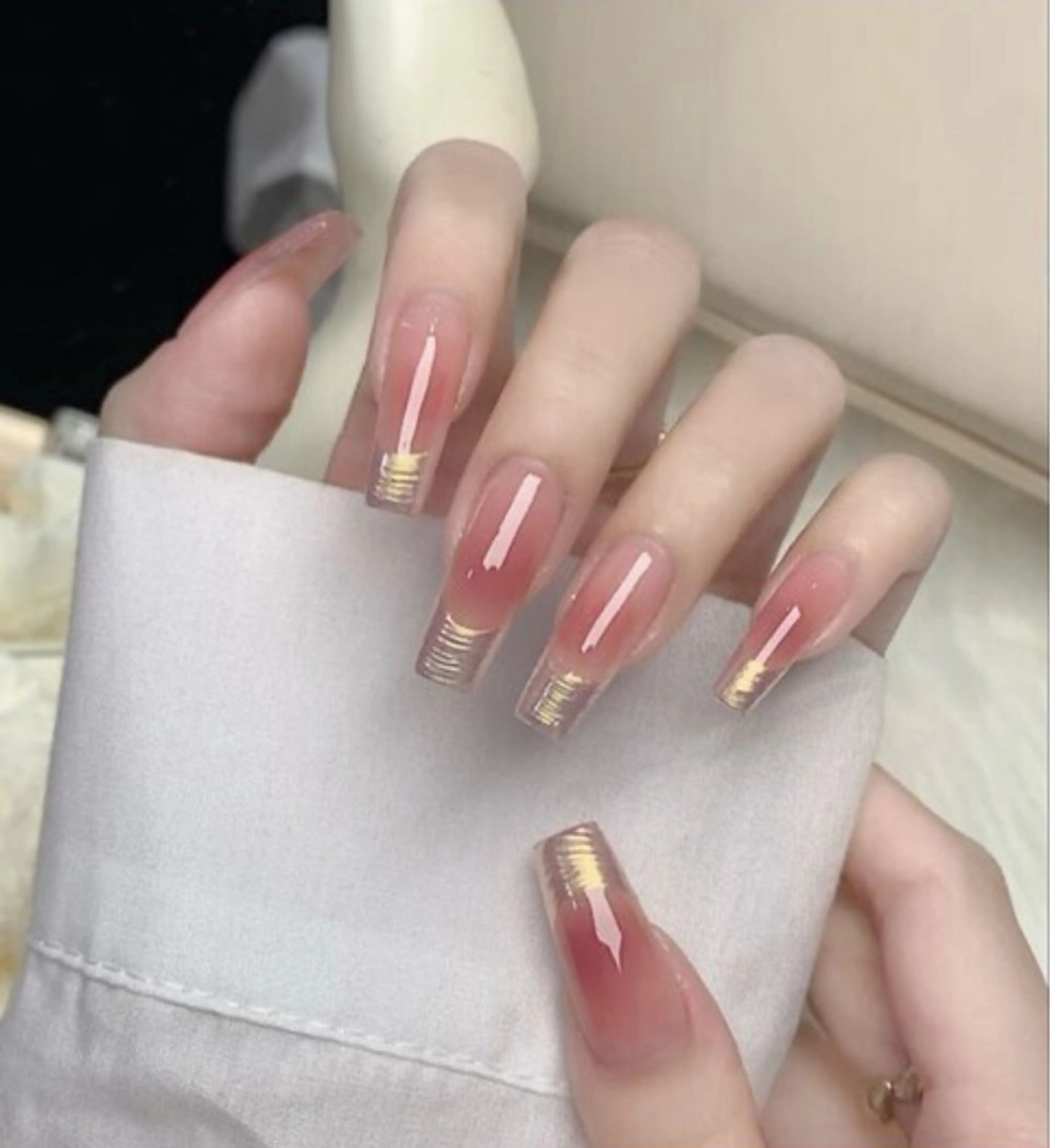 ［Hand］チークフレンチ/マグネットorオーロラorミラー変更OKの写真