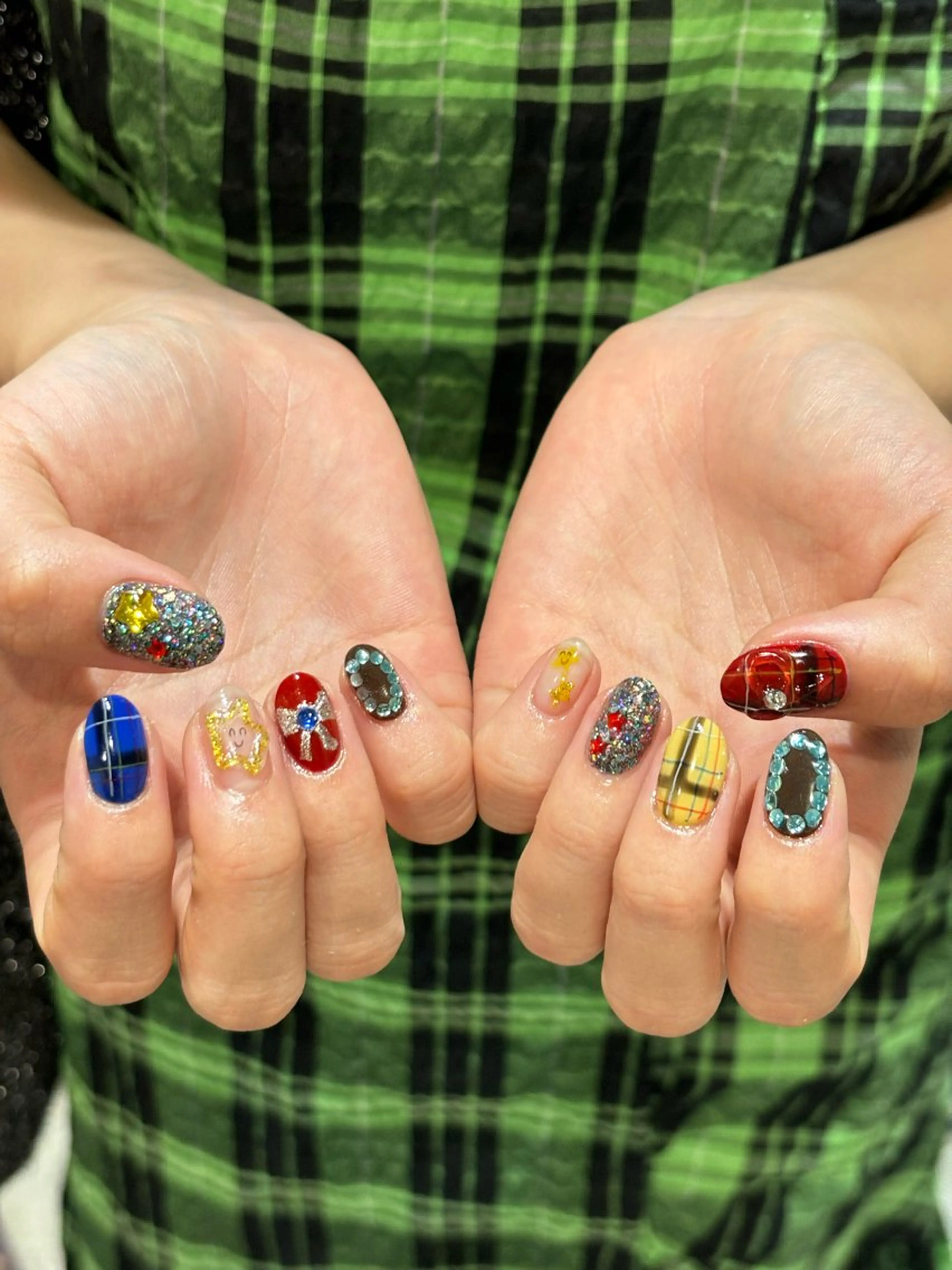 ミディアム 0203ムニムサン 💙Honokaのネイルデザイン