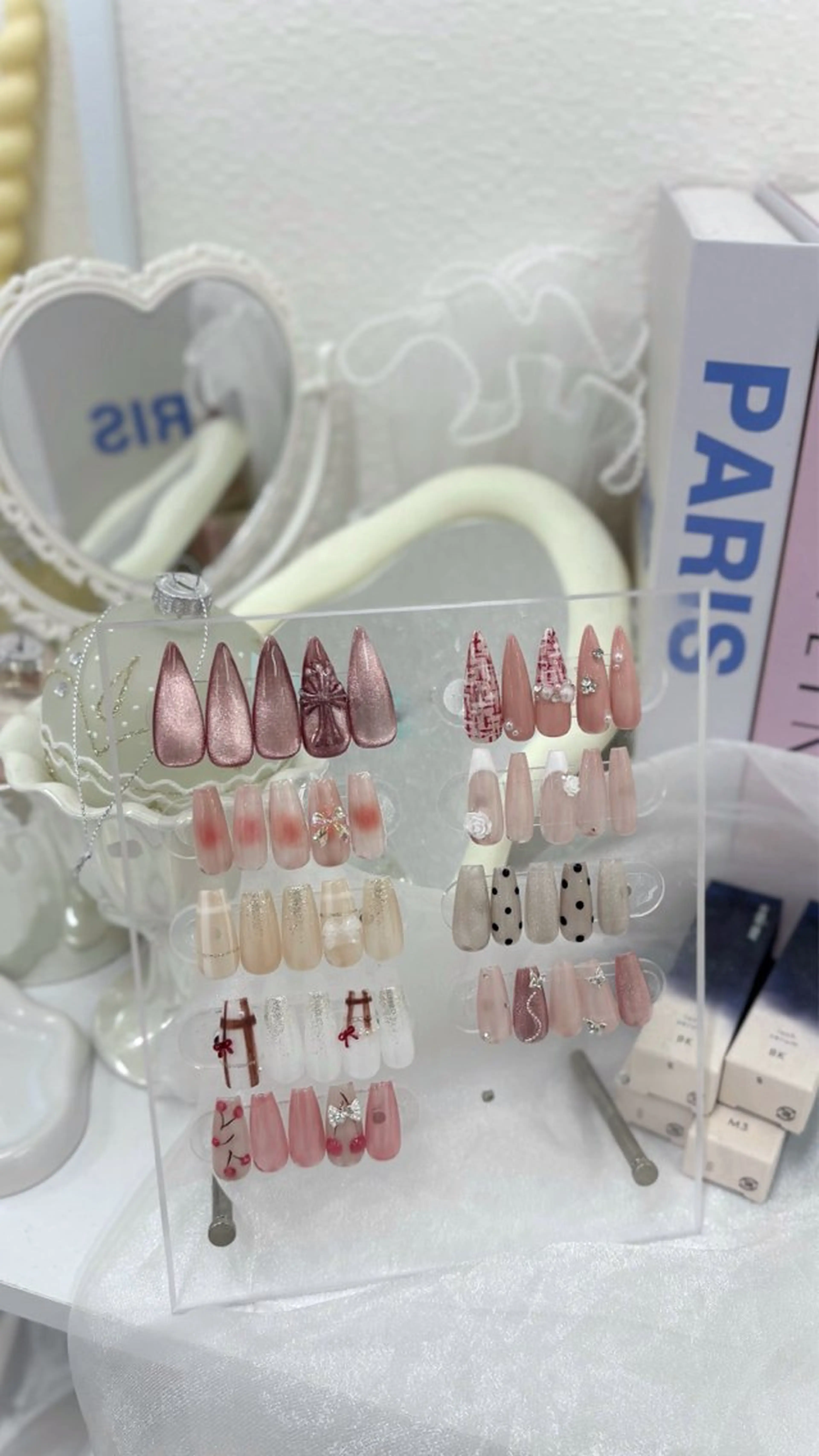 ネイル ハンドネイル lebon nail risa 🪽のネイルデザイン