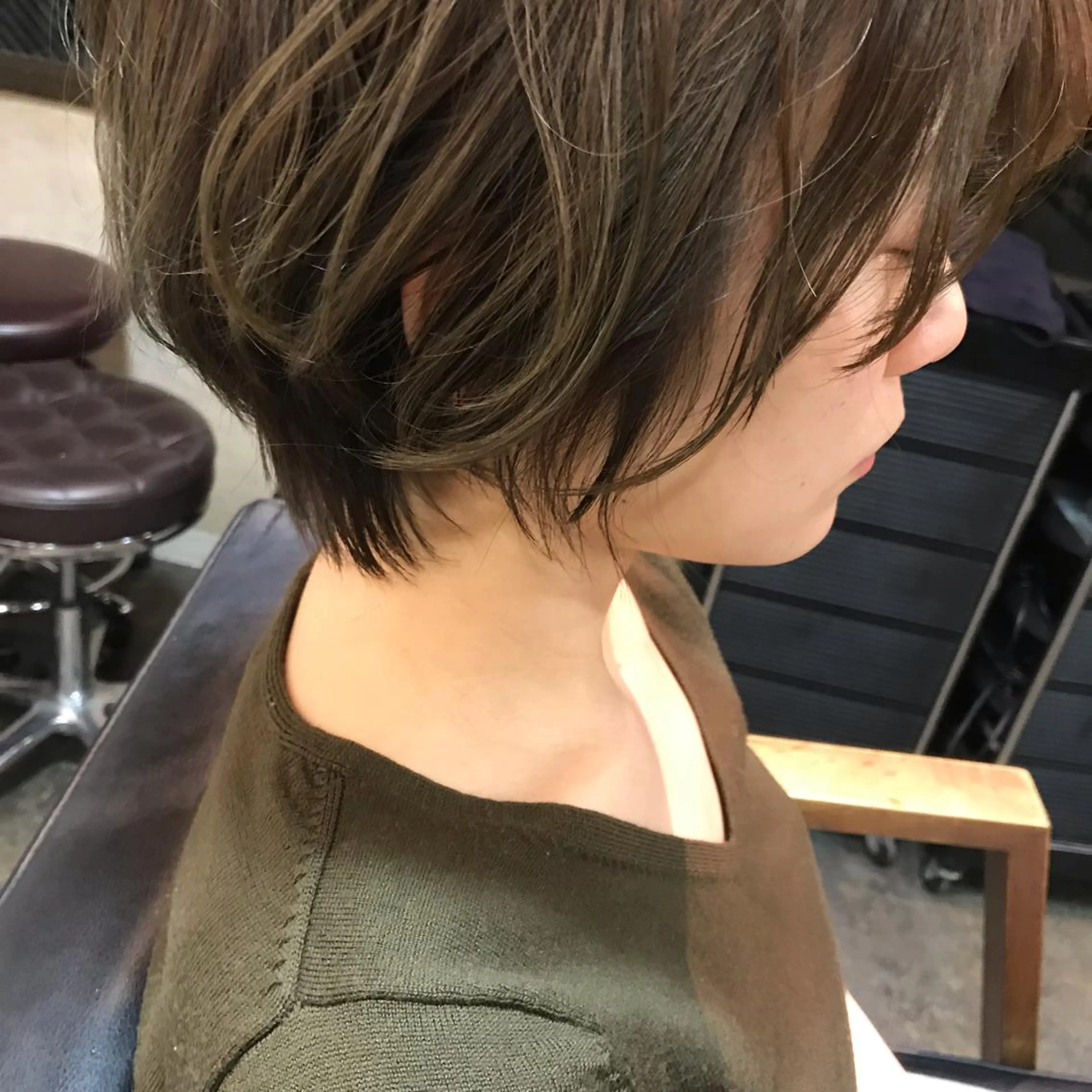 ショート ハンサムショート ショートヘア カット ヘアカラー トリートメント 韓国 / 中国ヘア 🦋Noniのヘアスタイル