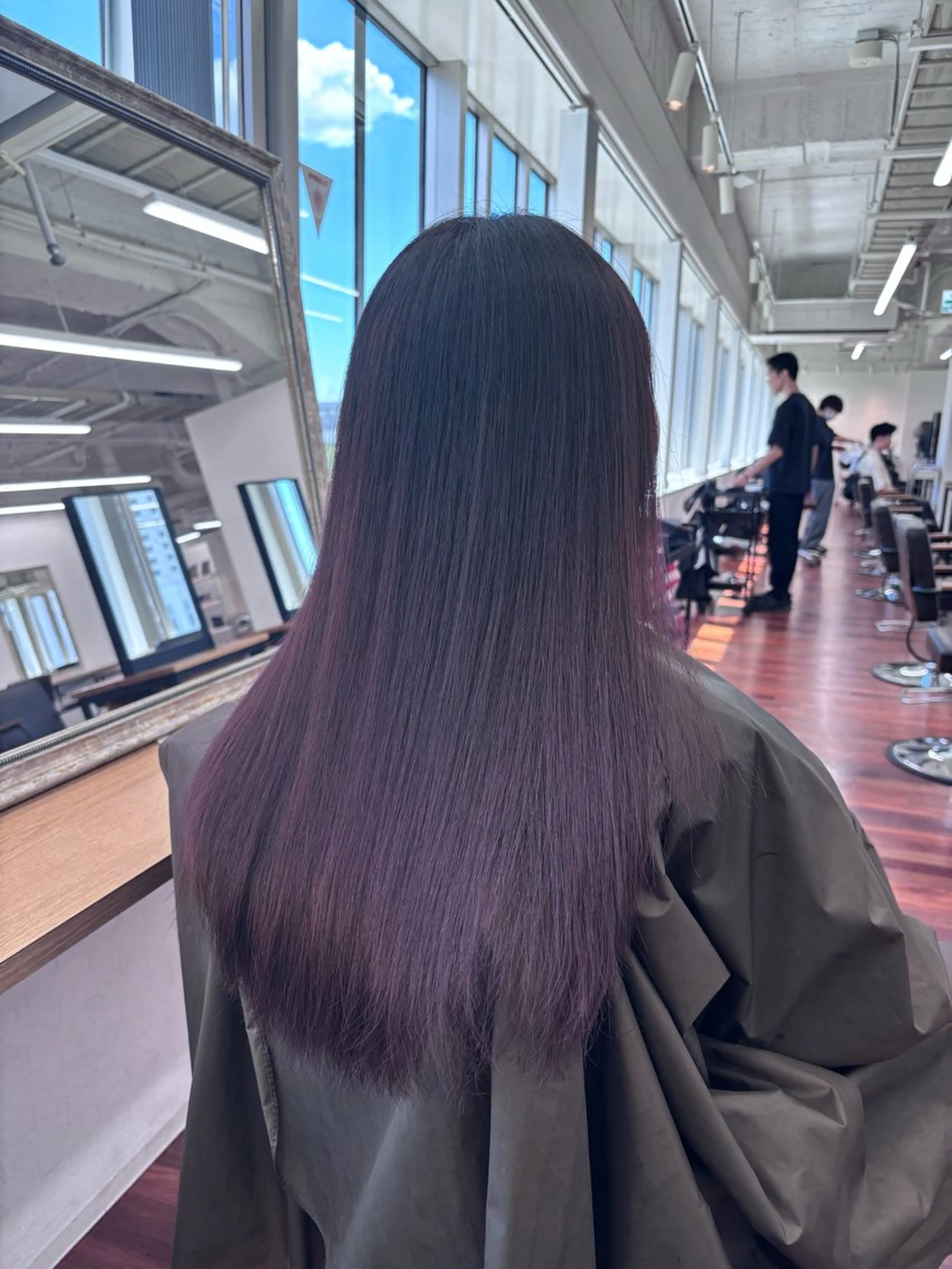 ロング カラー ヘアアレンジ グランルッソ所属・岡山× バレイヤージュカラーのヘアスタイル