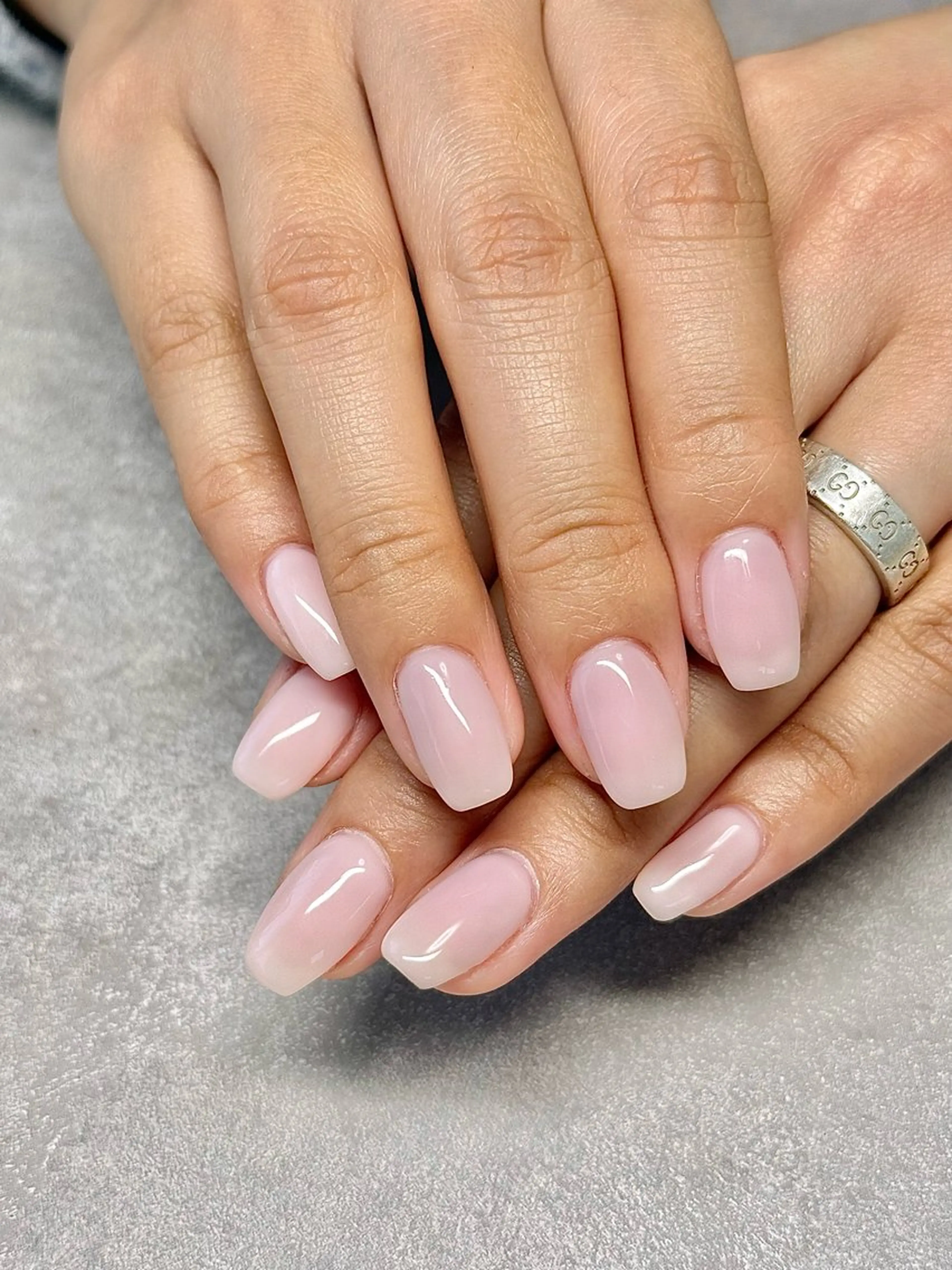 ネイル オフィスネイル ワンカラーネイル スクエアネイル 冬ネイル ハンドネイル nailroom amyのネイルデザイン