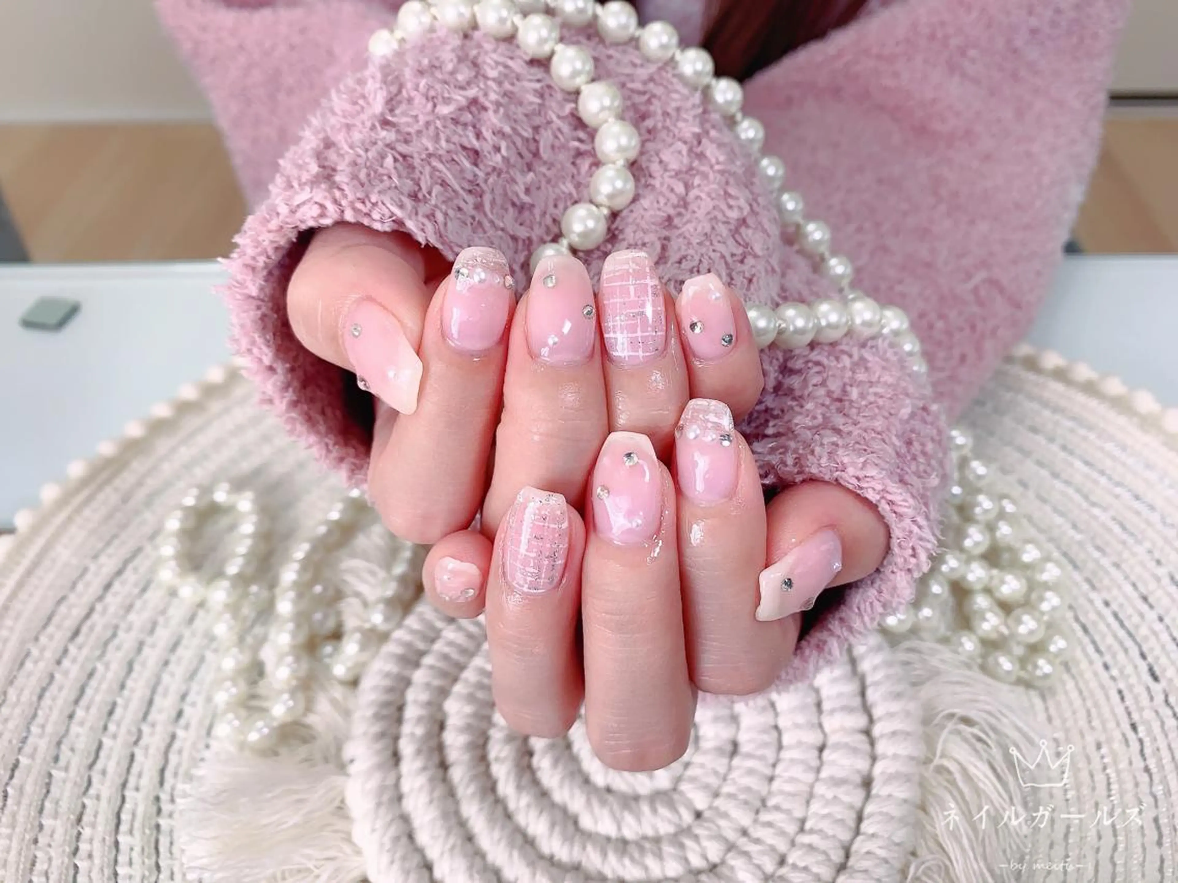 ネイル フットネイル ジェルネイル ラメ(グリッター) ラメグラデーション マグネットネイル ハンドネイル ネイルサロンAiri 長さ出し·シンプルのネイルデザイン