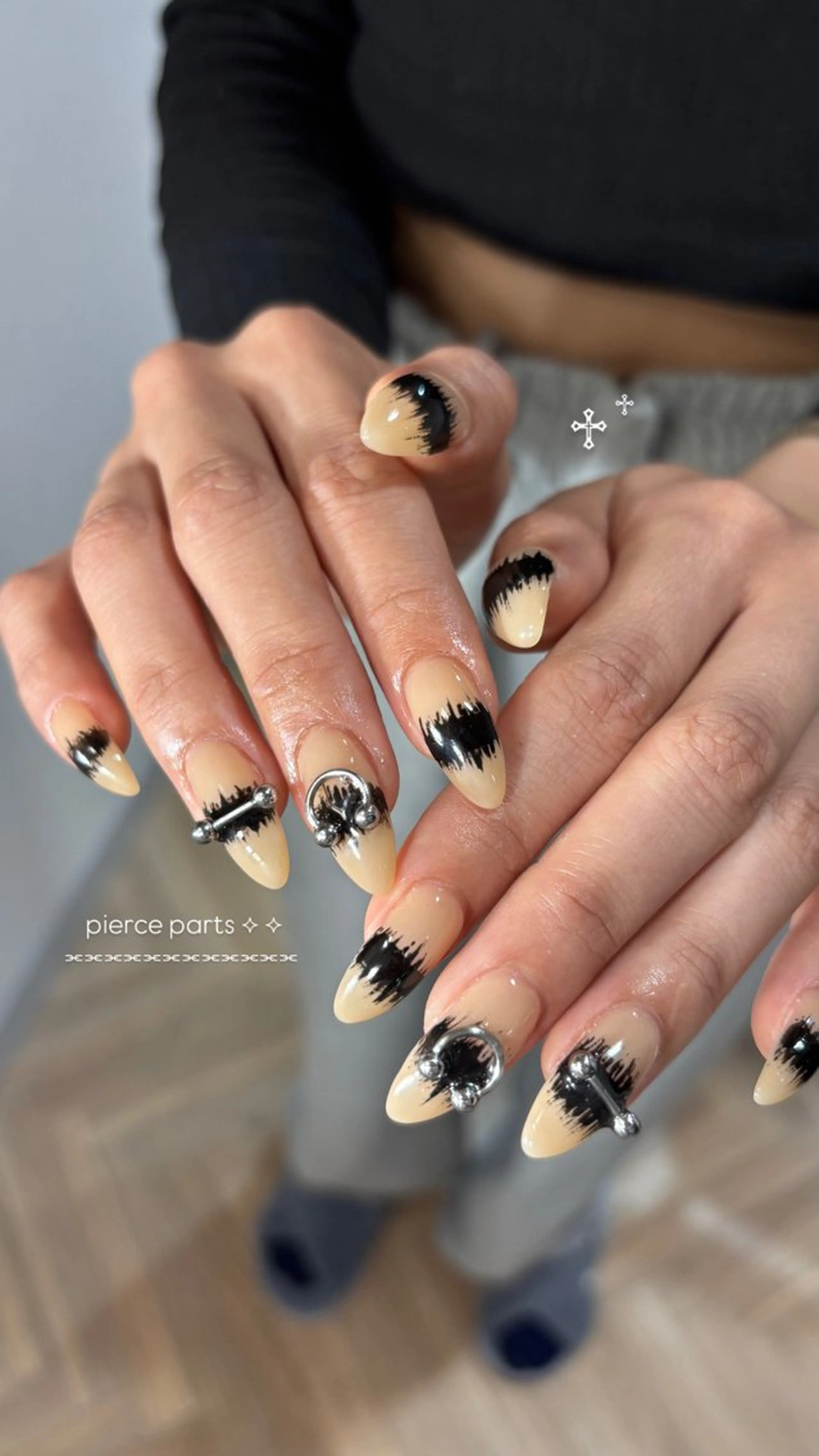 ネイル ハンドネイル 🤎Two ERI🤎のネイルデザイン