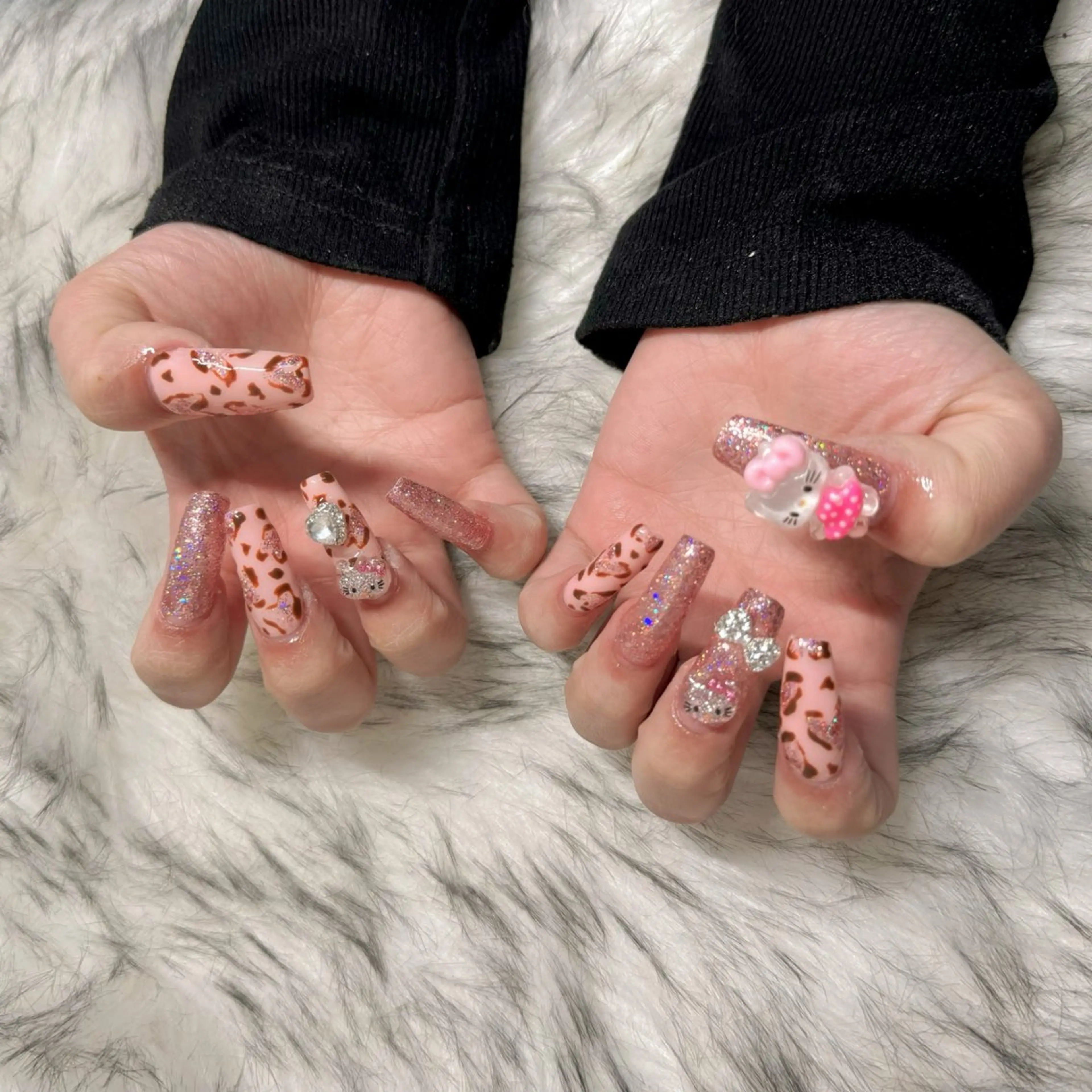 ロング ハンドネイル mao .のネイルデザイン