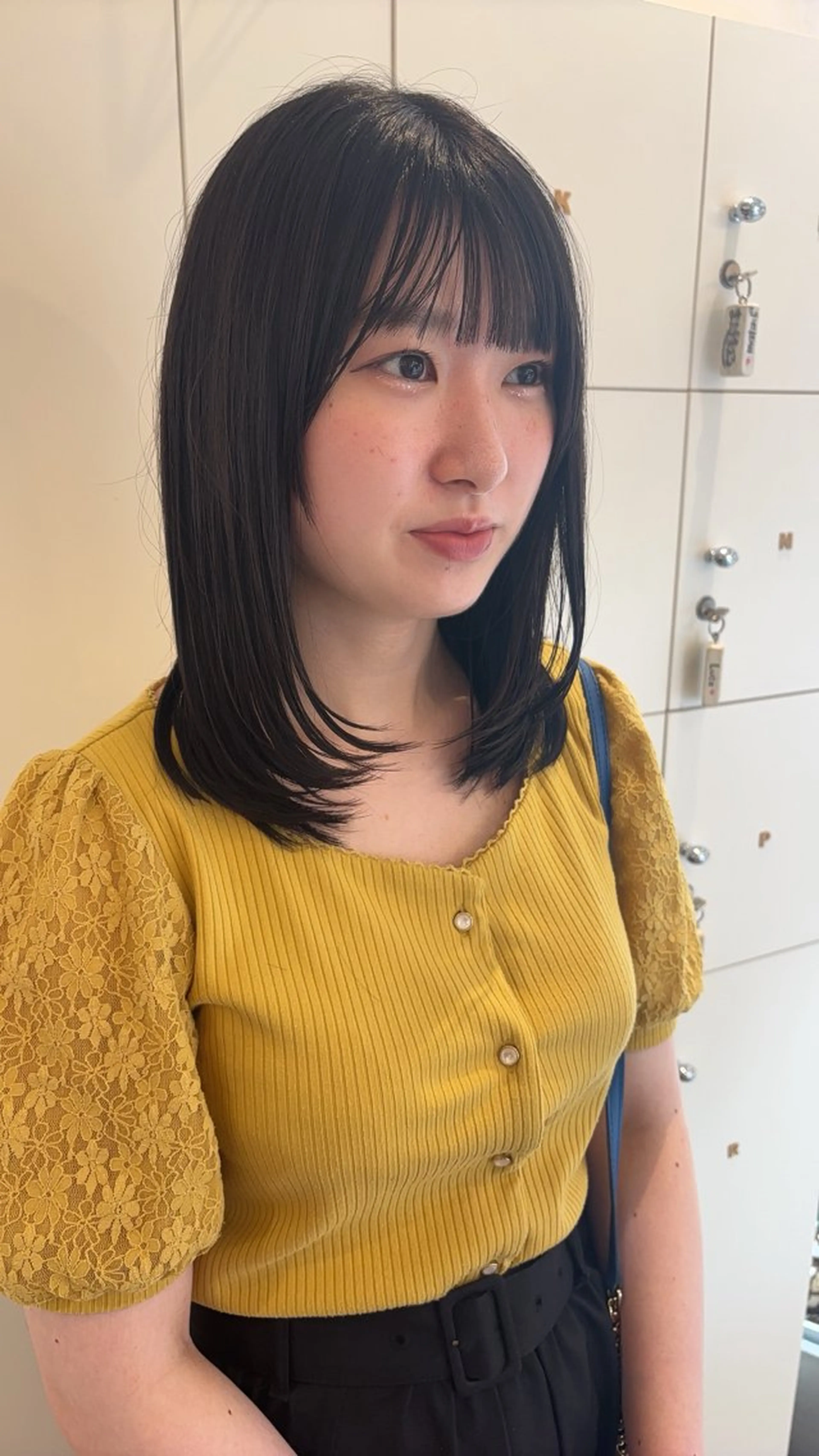 ミディアム カット mata-L23 かのんのヘアスタイル