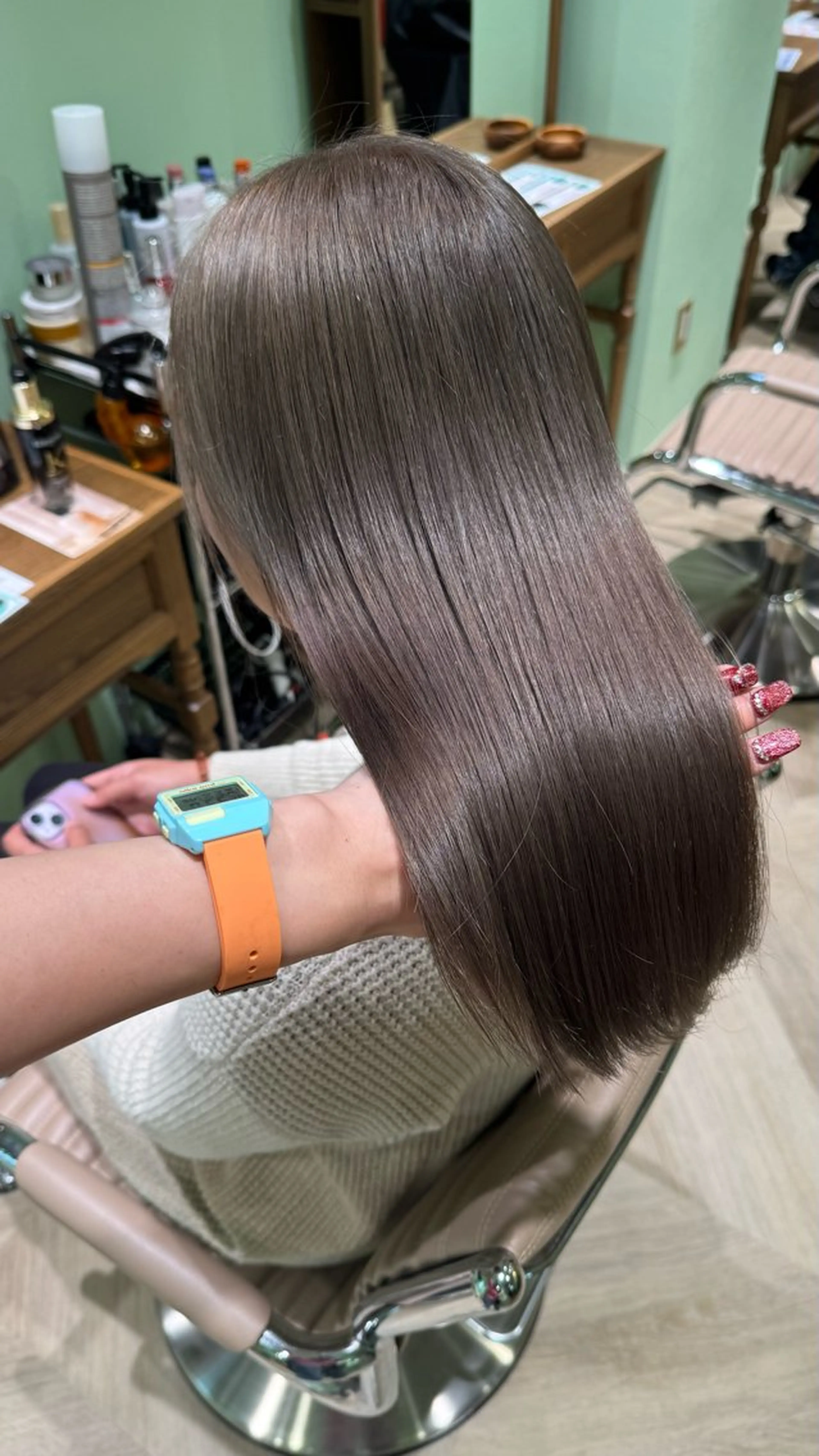 セミロング カラー ブリーチ 透明感カラー グレージュ ヘアカラー トリートメント 横浜🍒カット エクステ／RIEのヘアスタイル