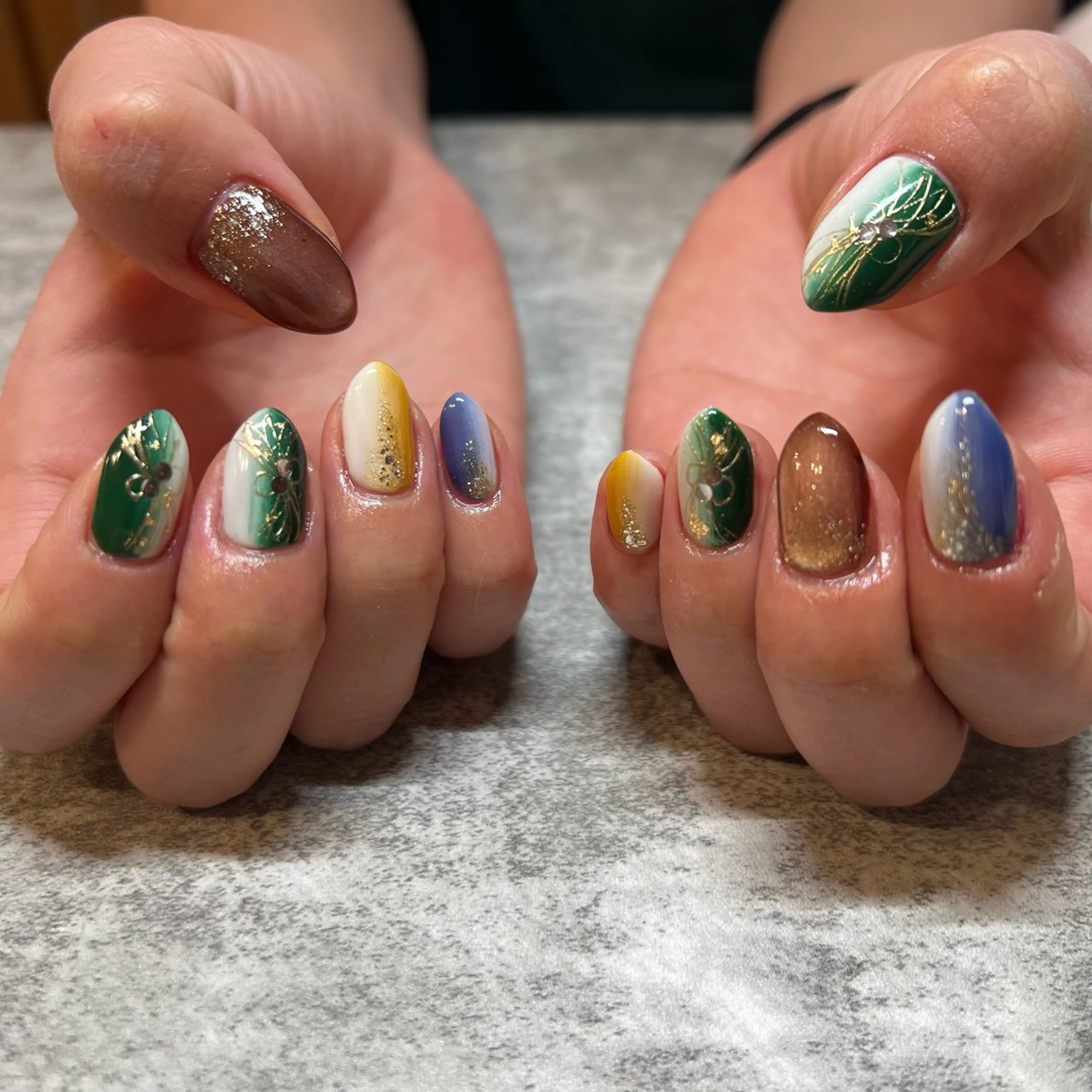 ネイル 春日井ネイルサロン iroのネイルデザイン