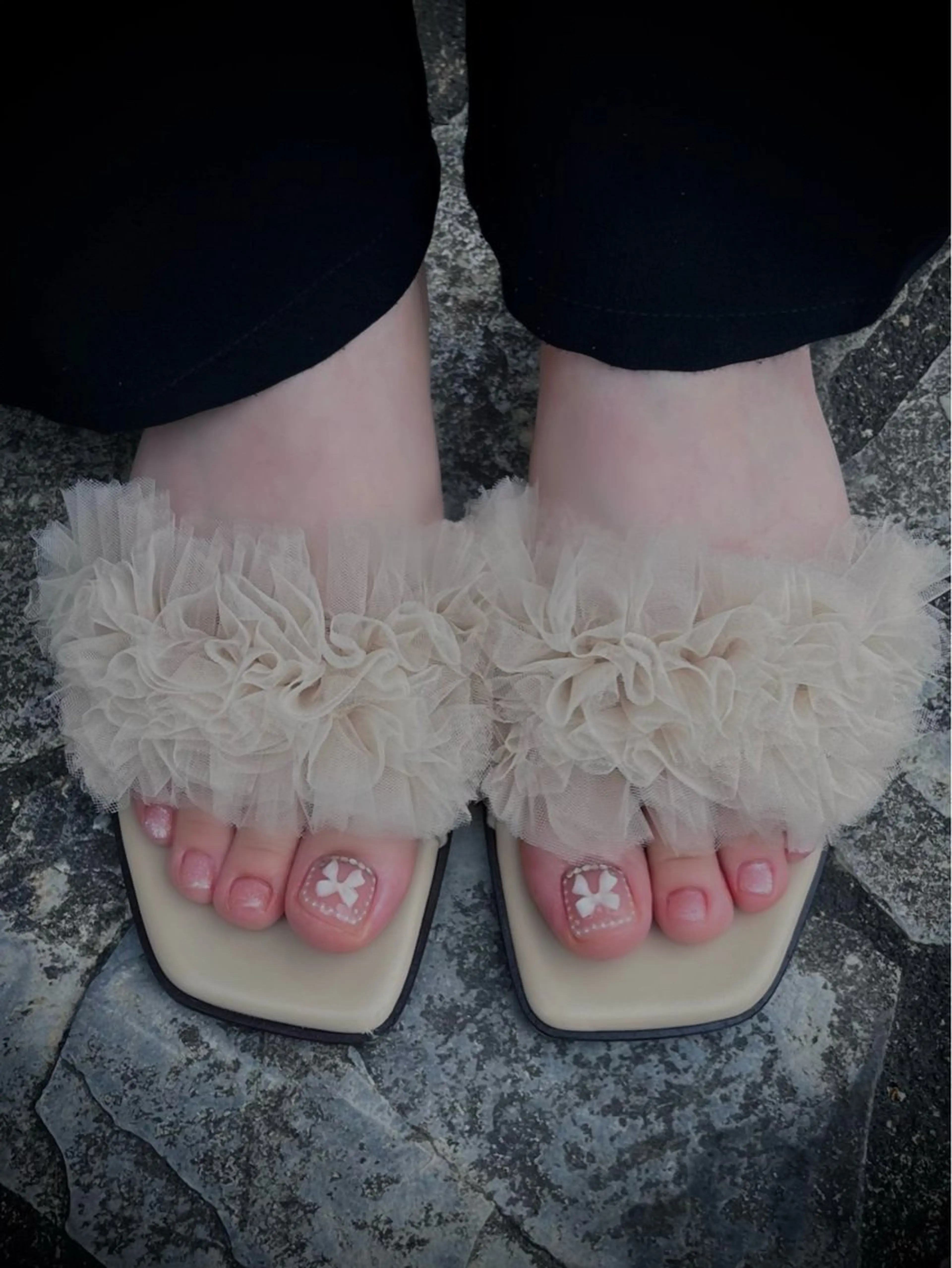 ネイル フットネイル キラキラネイル マグネットネイル ワンカラーネイル スカルプネイル nine.🦋 YUKOのネイルデザイン