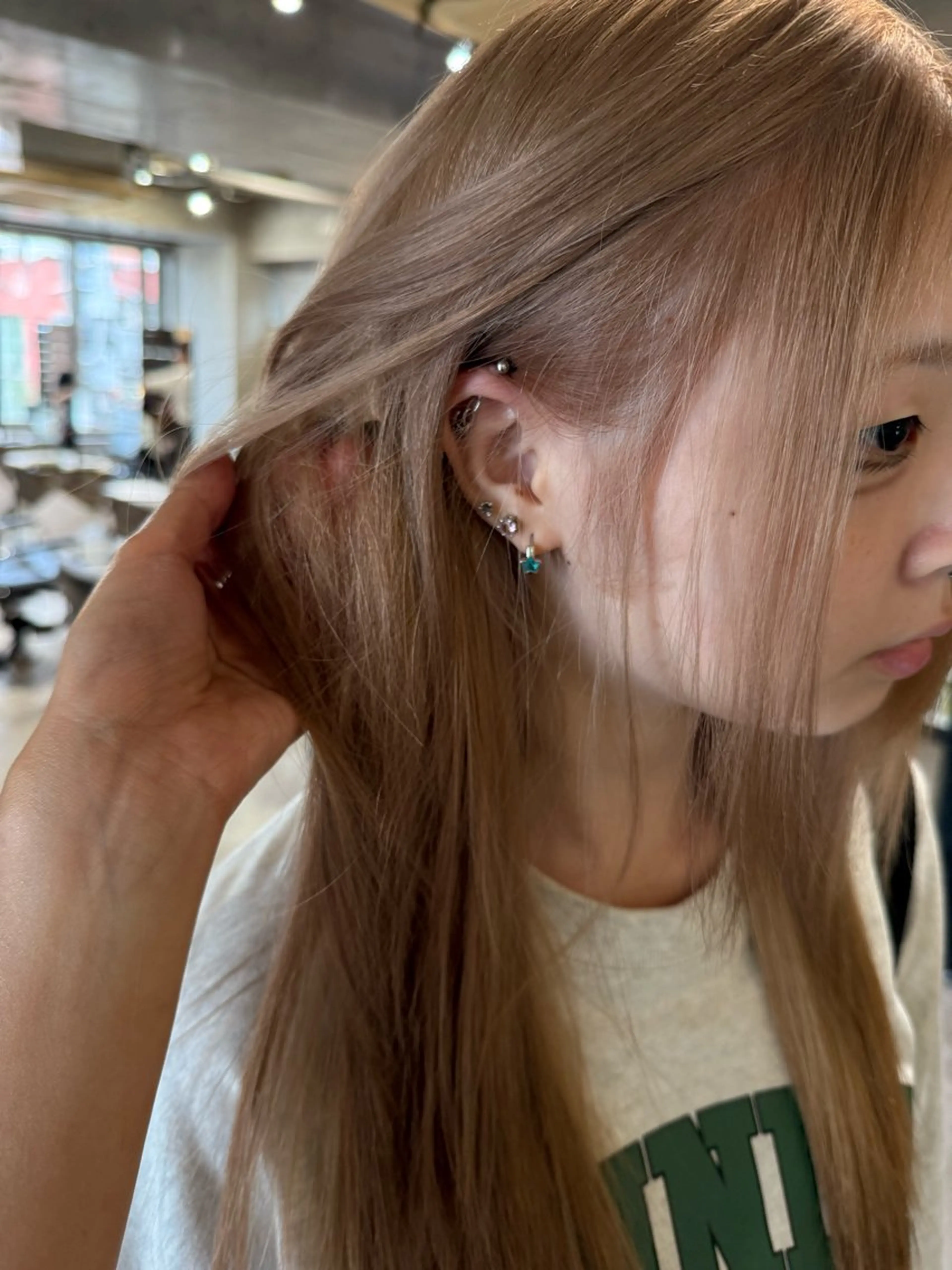 ロング カット ヘアカラー レイヤーカット\ウル フ　chinatsuのヘアスタイル