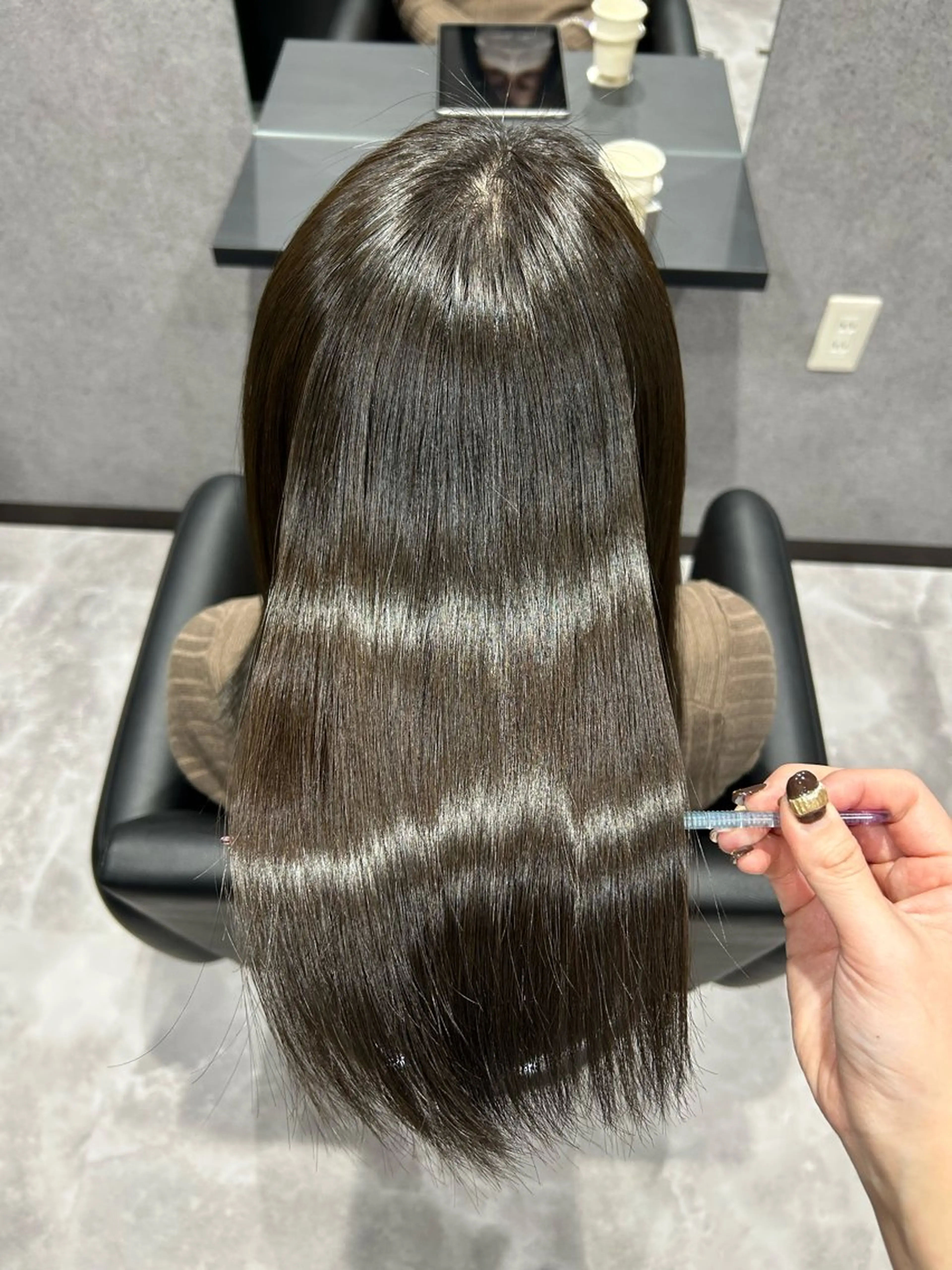 セミロング 佐野 彩音のヘアスタイル