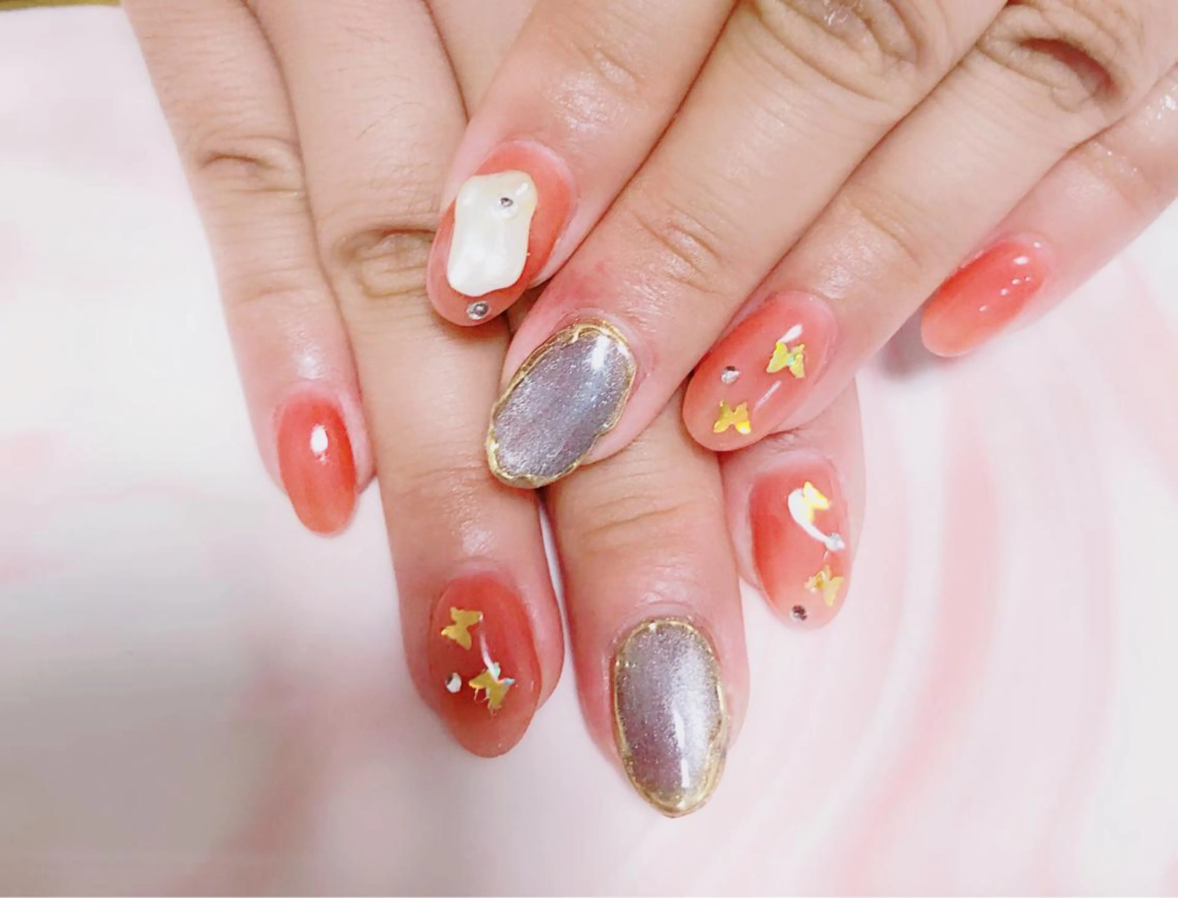 ネイル ハンドネイル マジックミラー所属・マジック ミラーのネイルデザイン