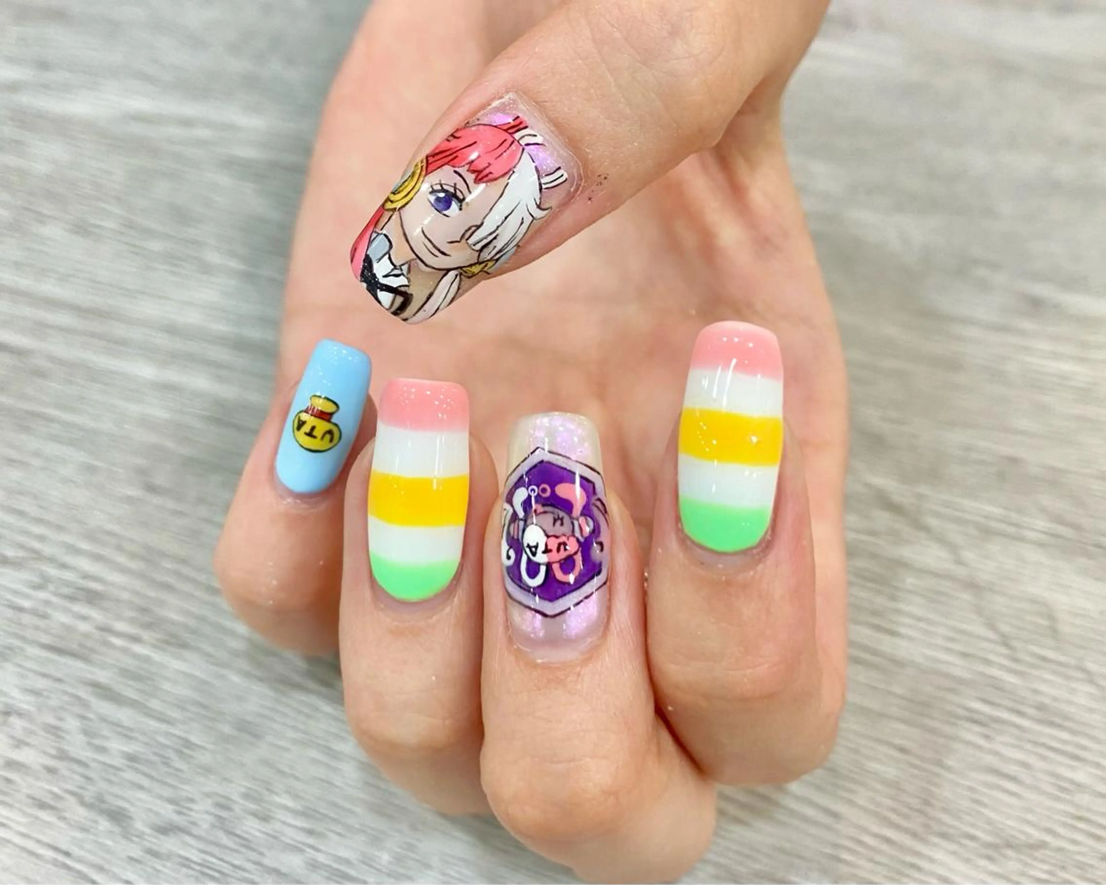 ネイル ハンドネイル 安藤 彩乃のネイルデザイン