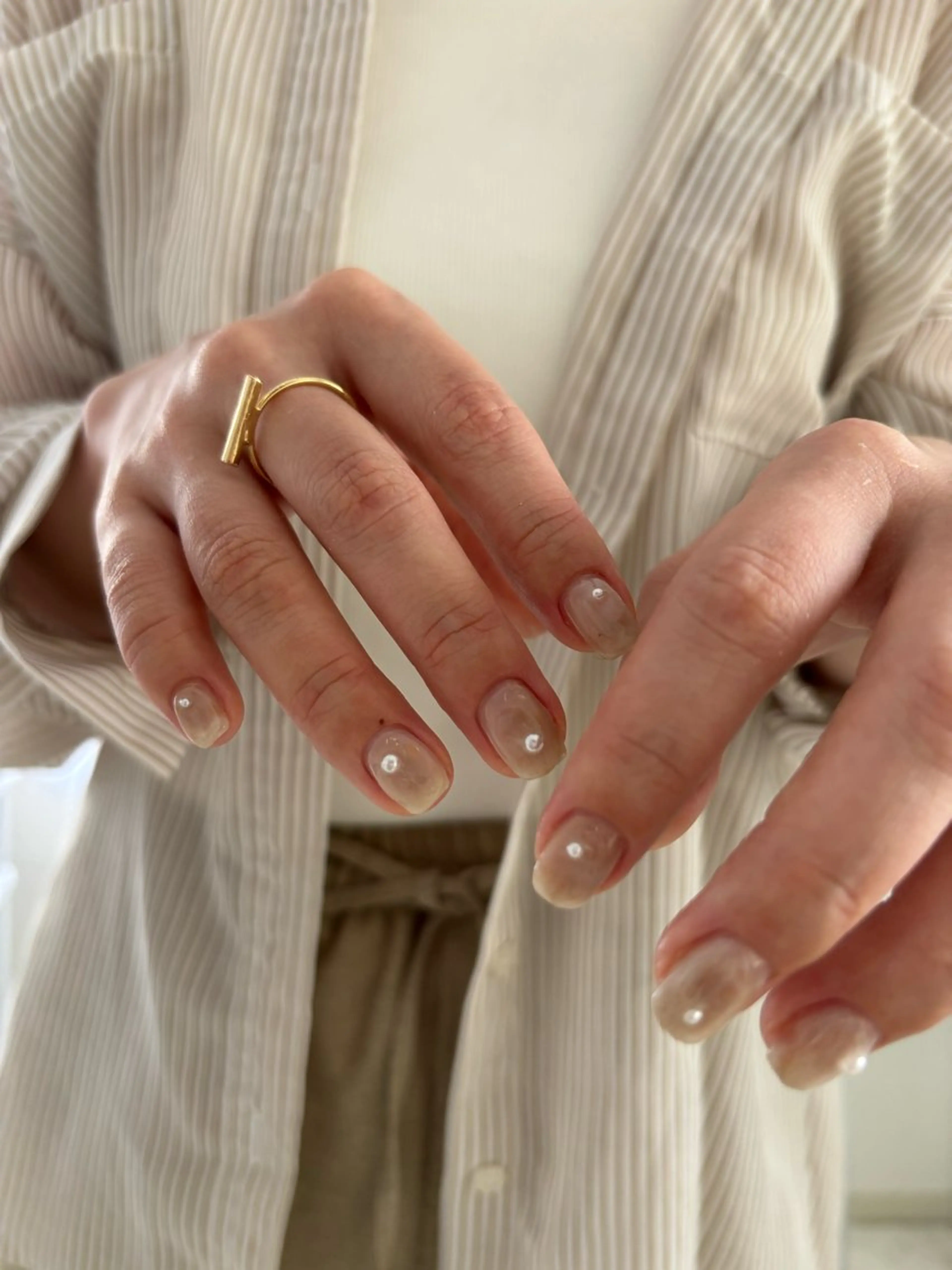 ネイル une／YUKINA 🫧大人nuanceのネイルデザイン