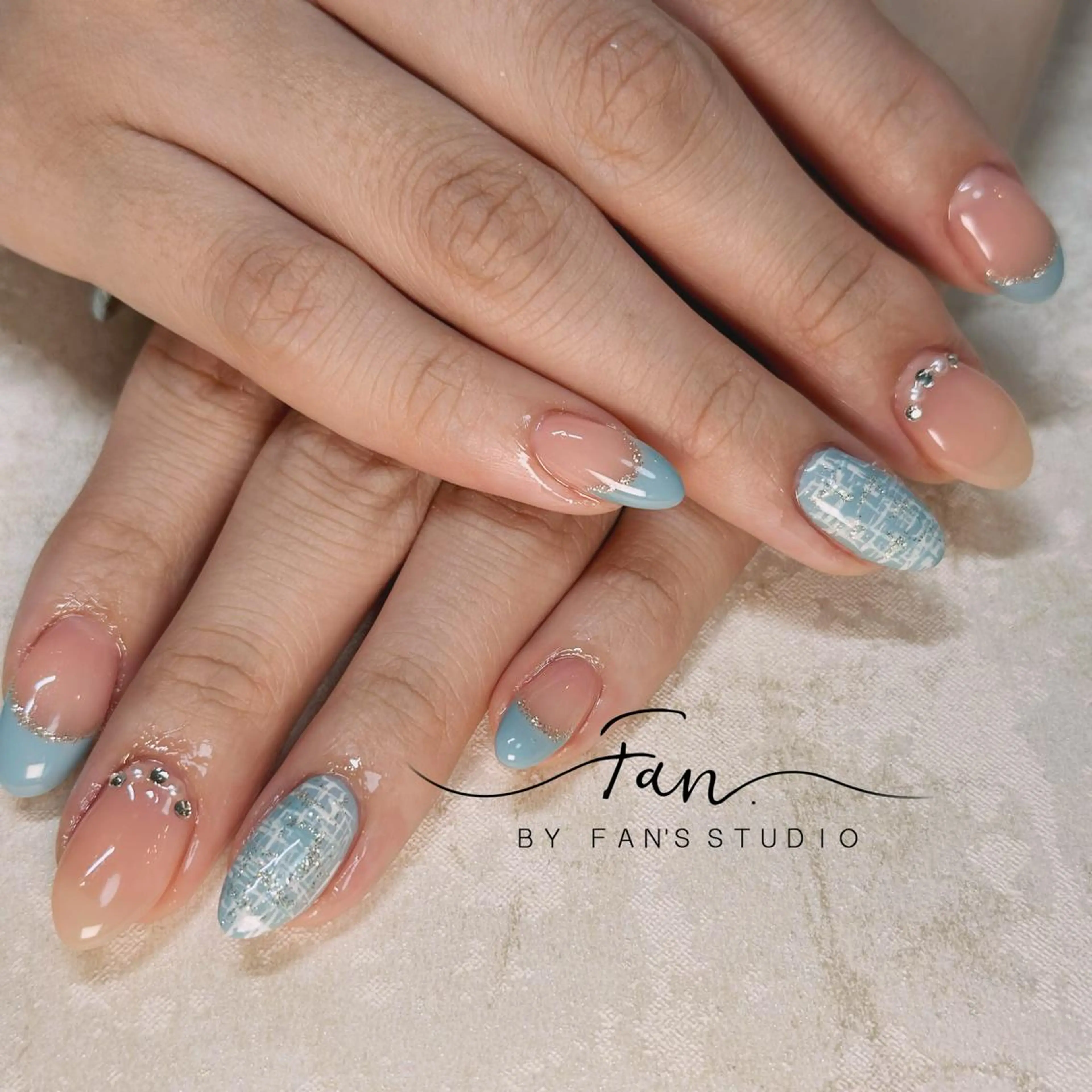 ネイル 🌻FAN'S STUDIO池袋🌻のネイルデザイン