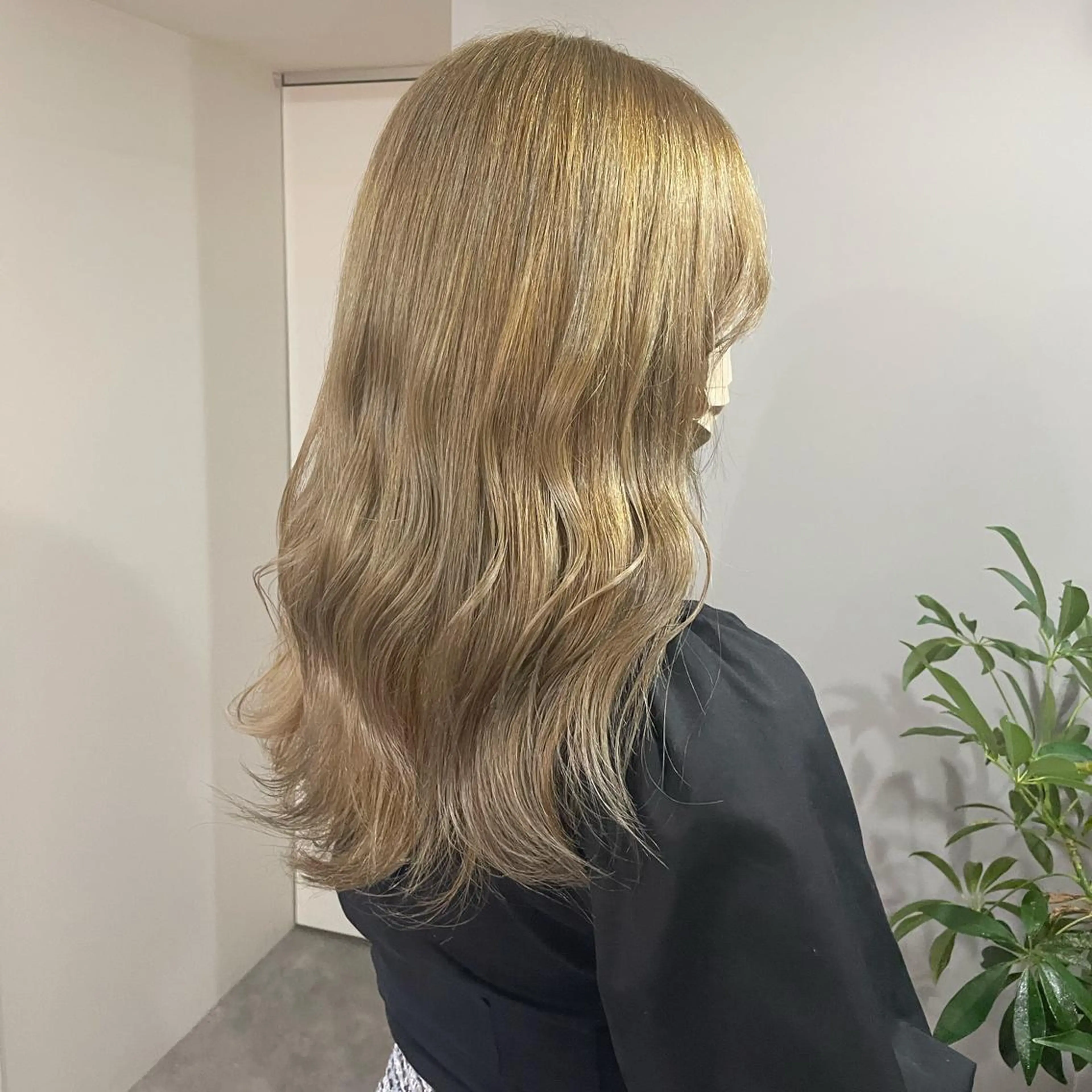 セミロング ヘアカラー soyon心斎橋所属・♡透明感/艶カラー/ M a I ♡のヘアスタイル