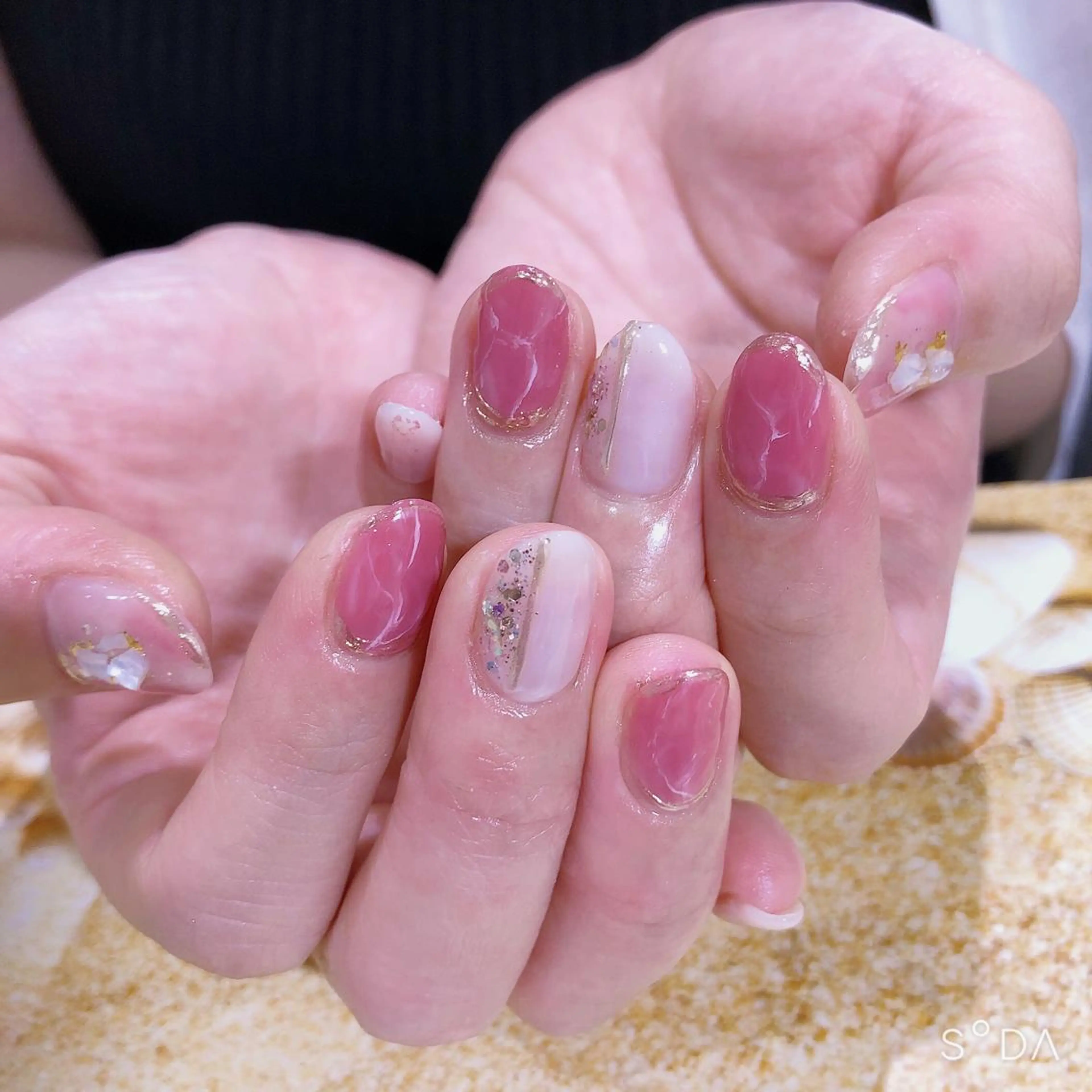 ネイル ニュアンスネイル ハンドネイル 吉野✨ ネイルデザイナー✨のネイルデザイン