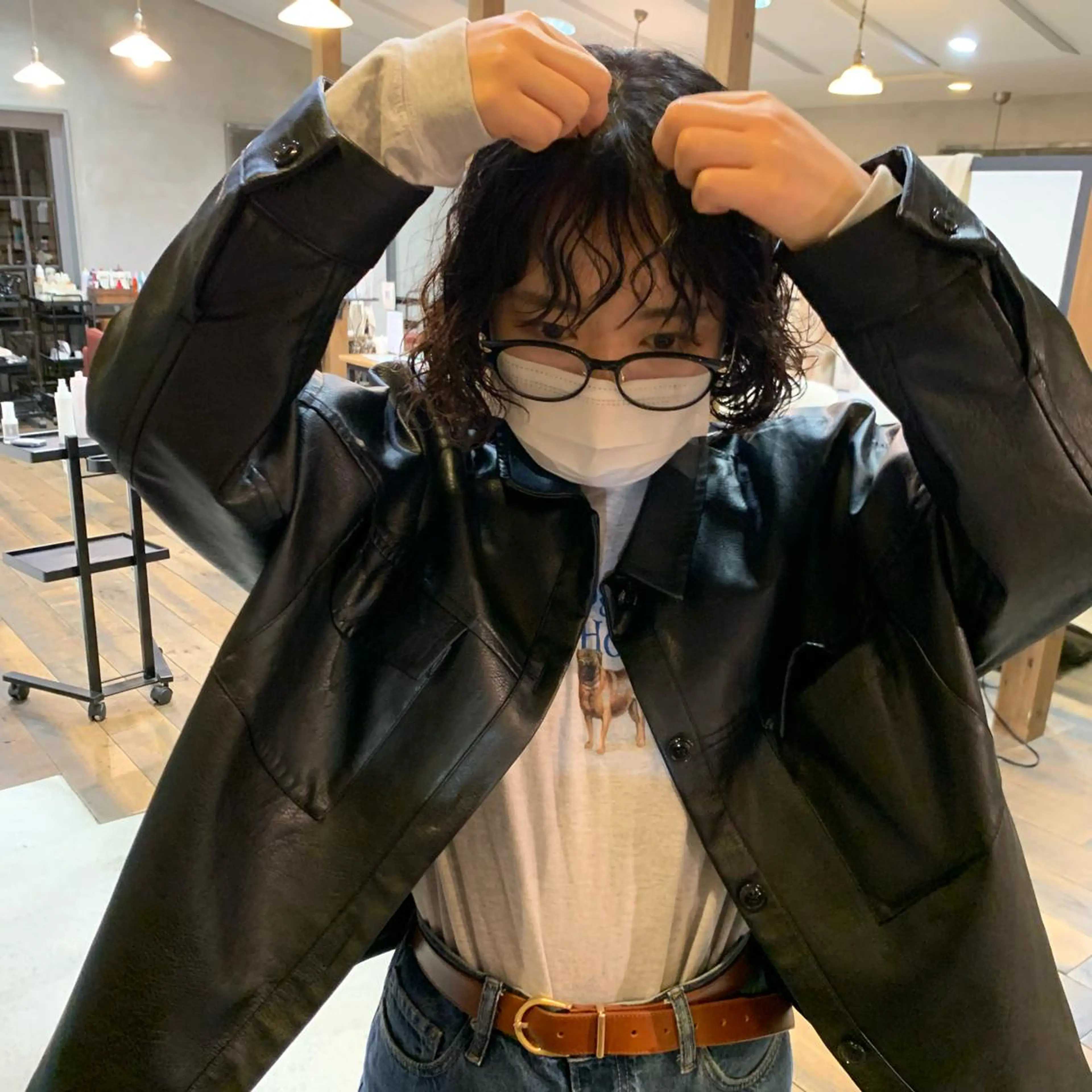 ミディアム パーマ ミディアムパーマ レイヤー/韓国ヘア 杉浦結梨のヘアスタイル