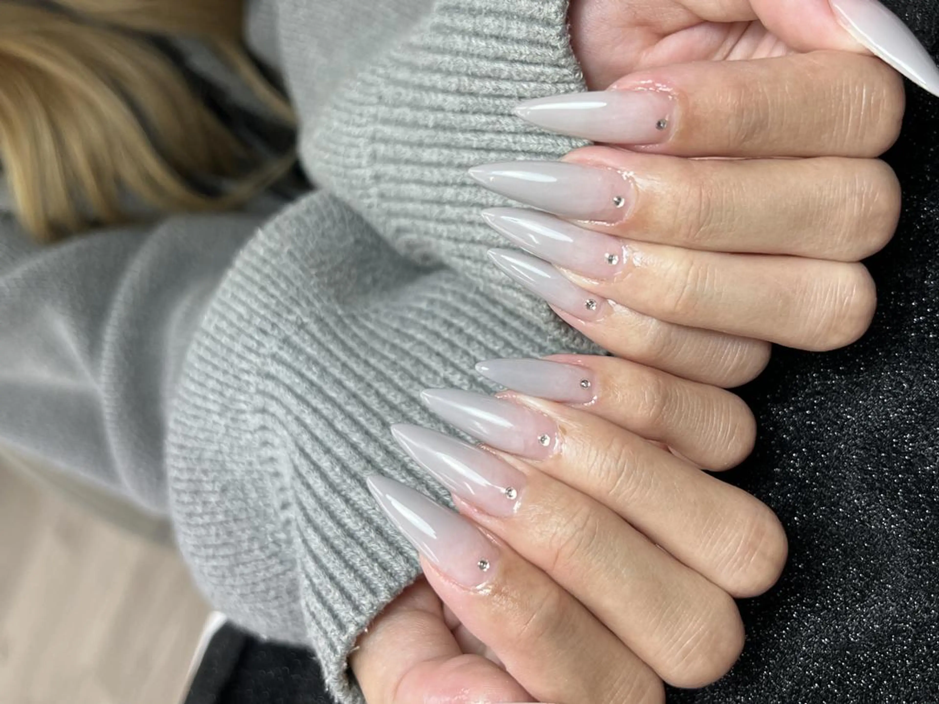 メンズ ネイル メンズ韓国風 アートネイル フレンチネイル ジェルネイル キラキラネイル Bloom kabukiのネイルデザイン