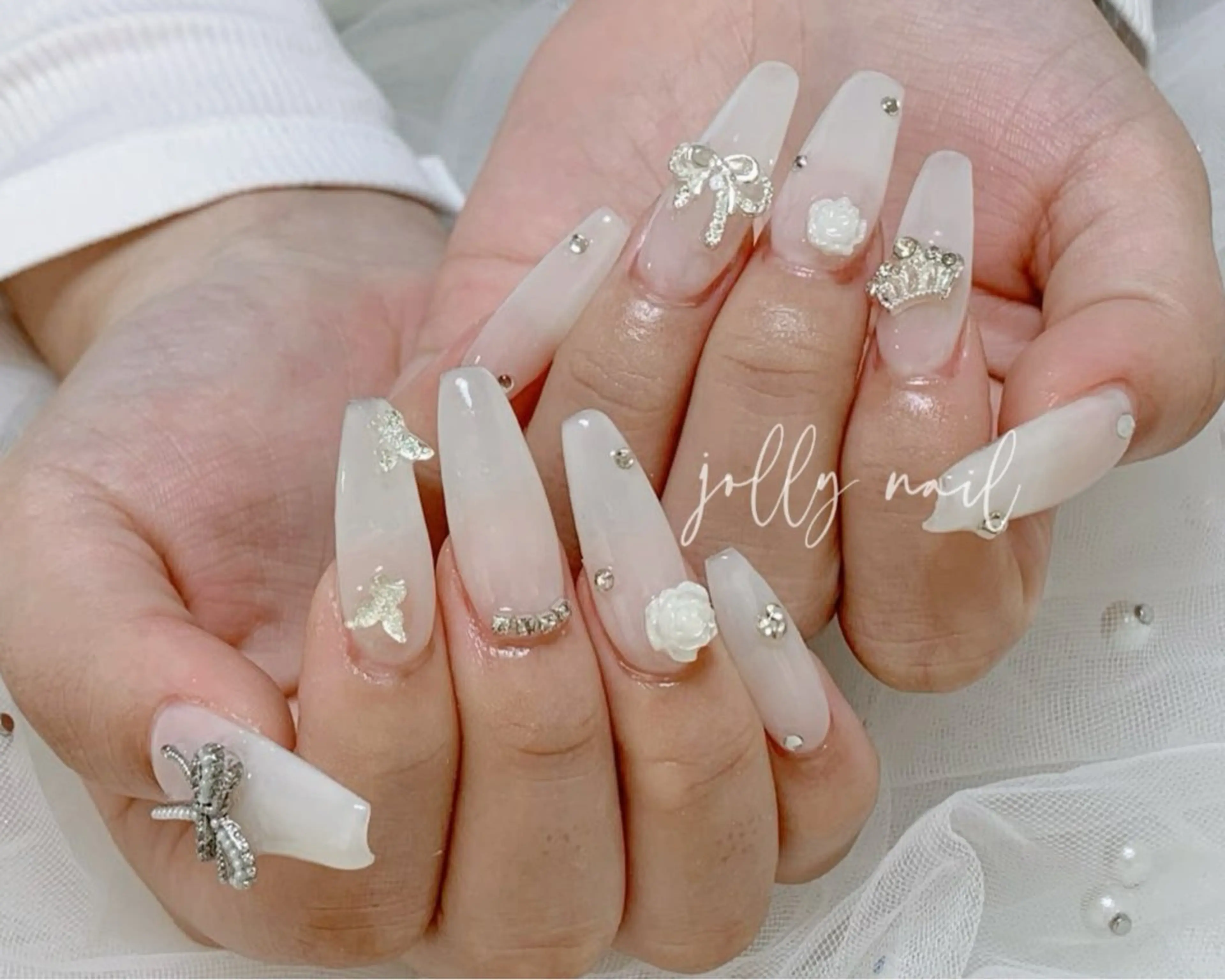 ネイル ハンドネイル Gloss nail salonジェル&長さだし専門店所属・Meri💅ジェル& チップ長さだし専門のネイルデザイン