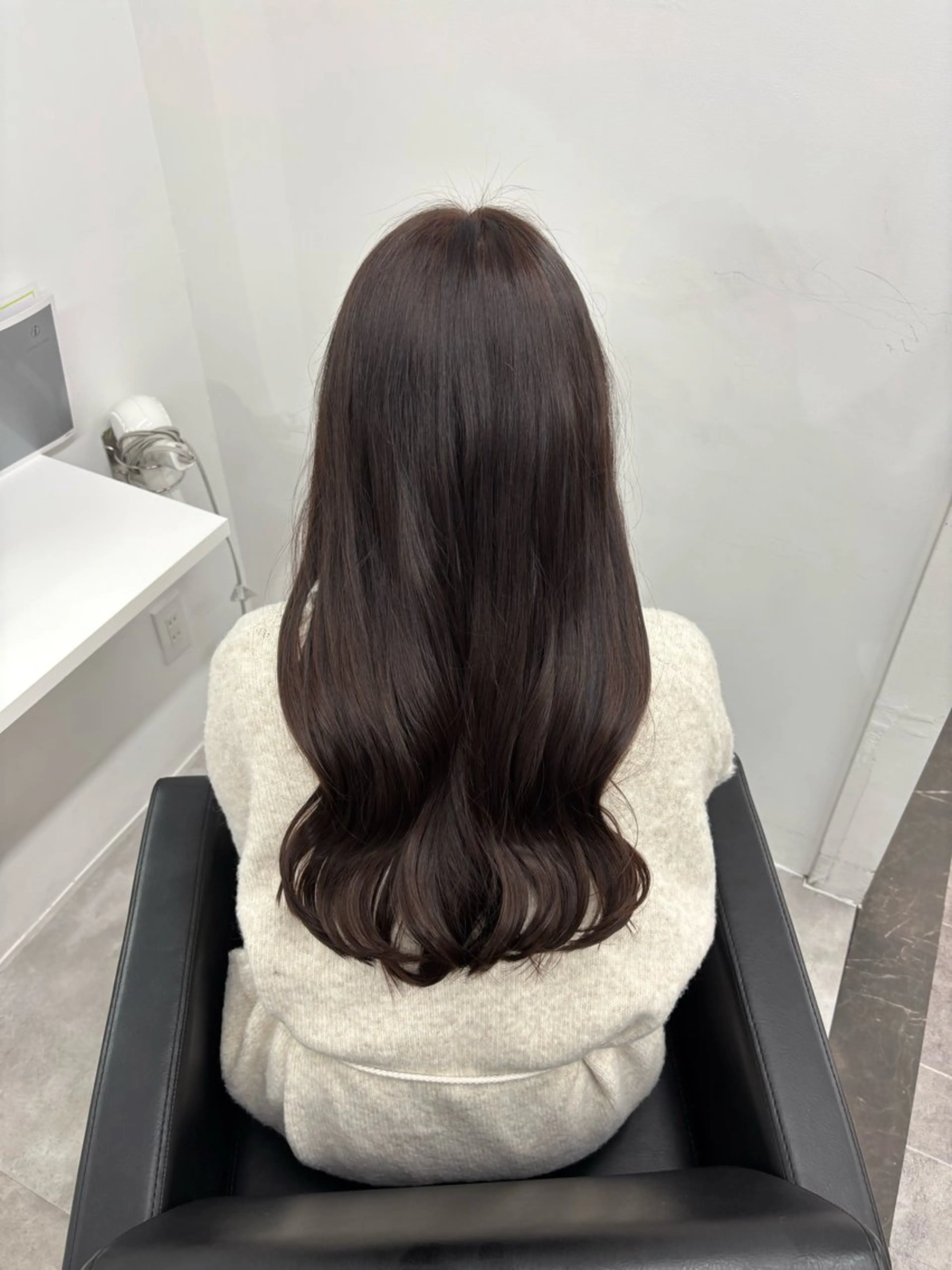 ロング カラー ブラウンカラー チョコレートブラウン ピンクカラー 韓国風ヘア 艶髪/韓国ヘア/ 透明感カラー/ トワのヘアスタイル